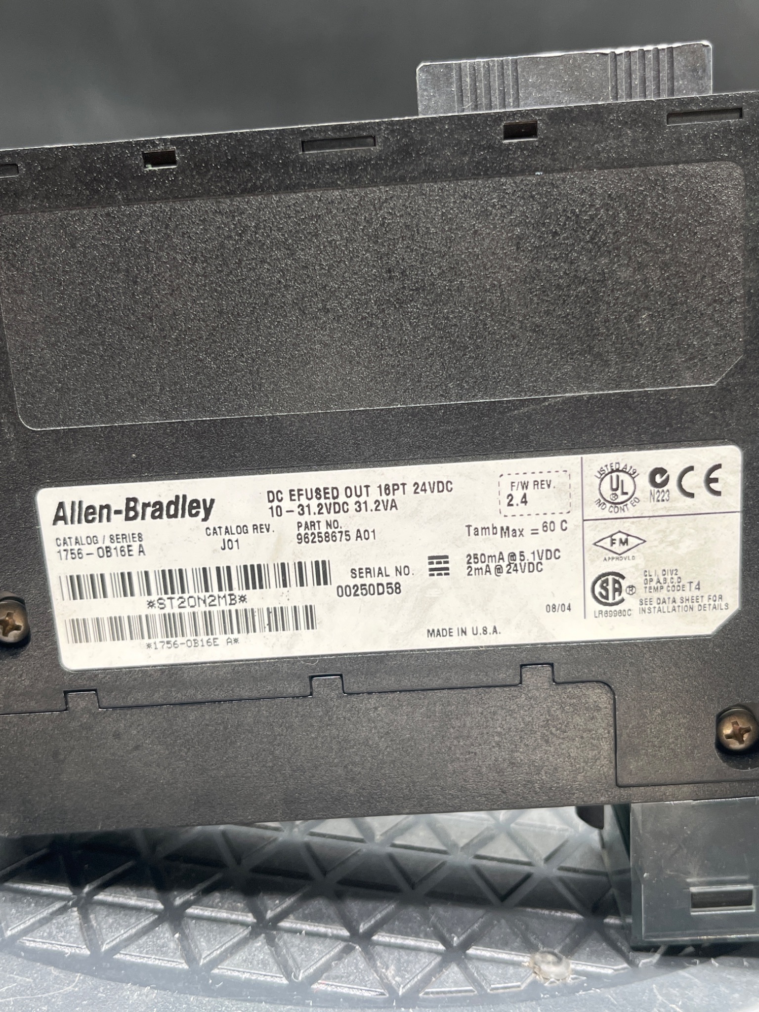 ALLEN BRADLEY 1756-OB16E Series A 16-Point DC Output Module USED 5