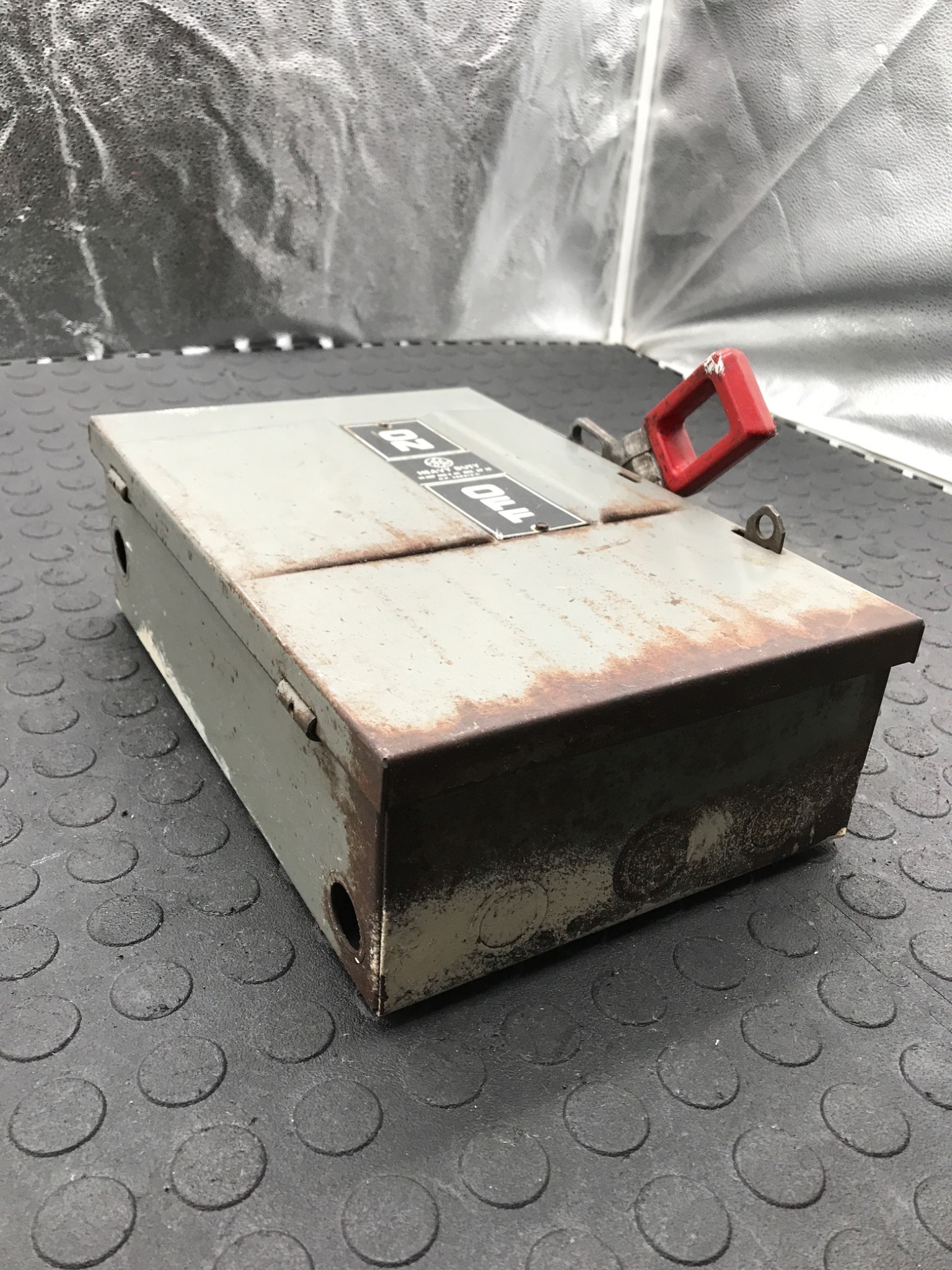 GENERAL ELECTRIC 266212‑C Heavy Duty Safety Switch USED 2