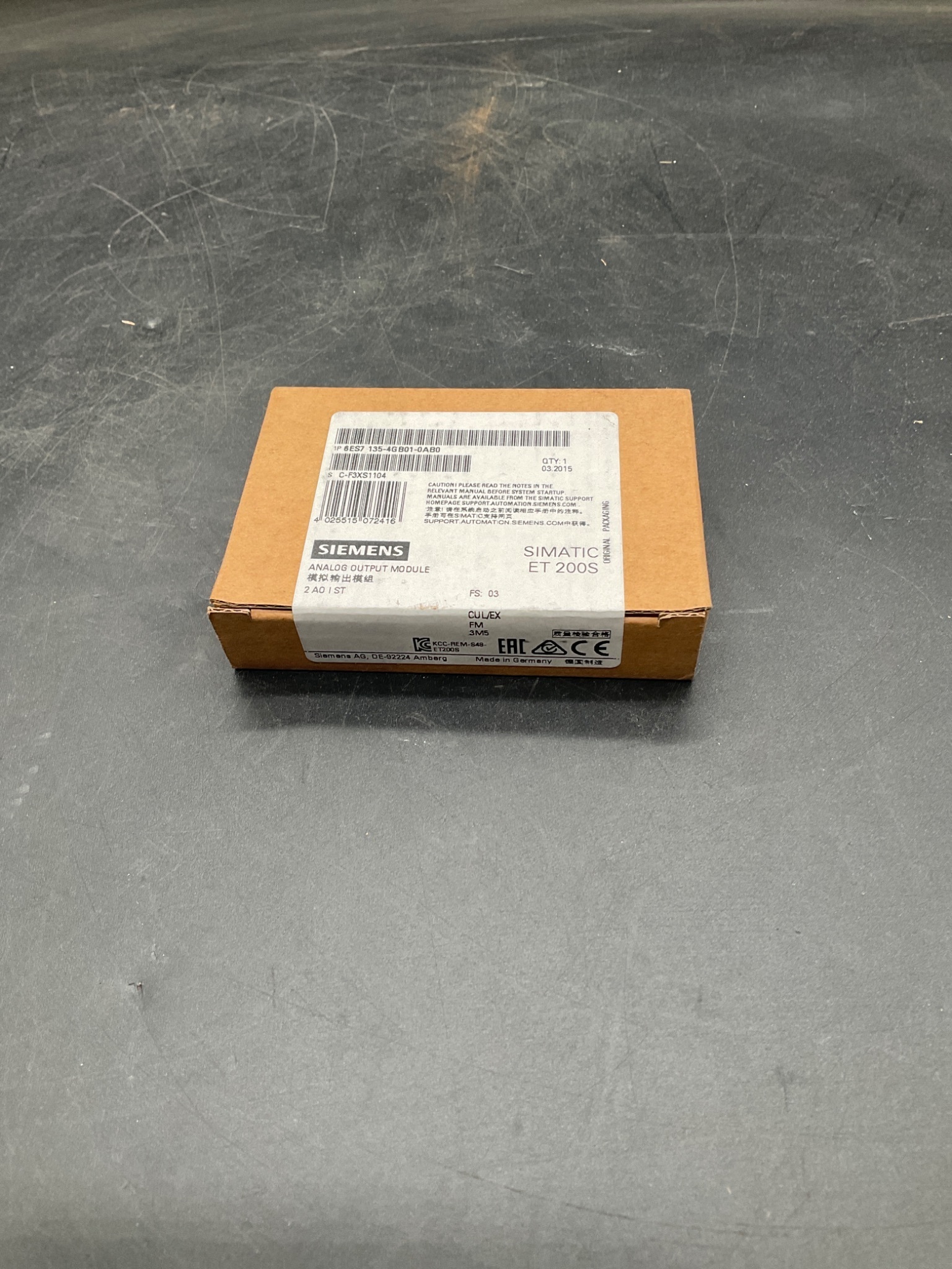 SIEMENS 6ES7 135-4GB01-0AB0 SIMATIC ET 200S Analog Output Module NEW 3