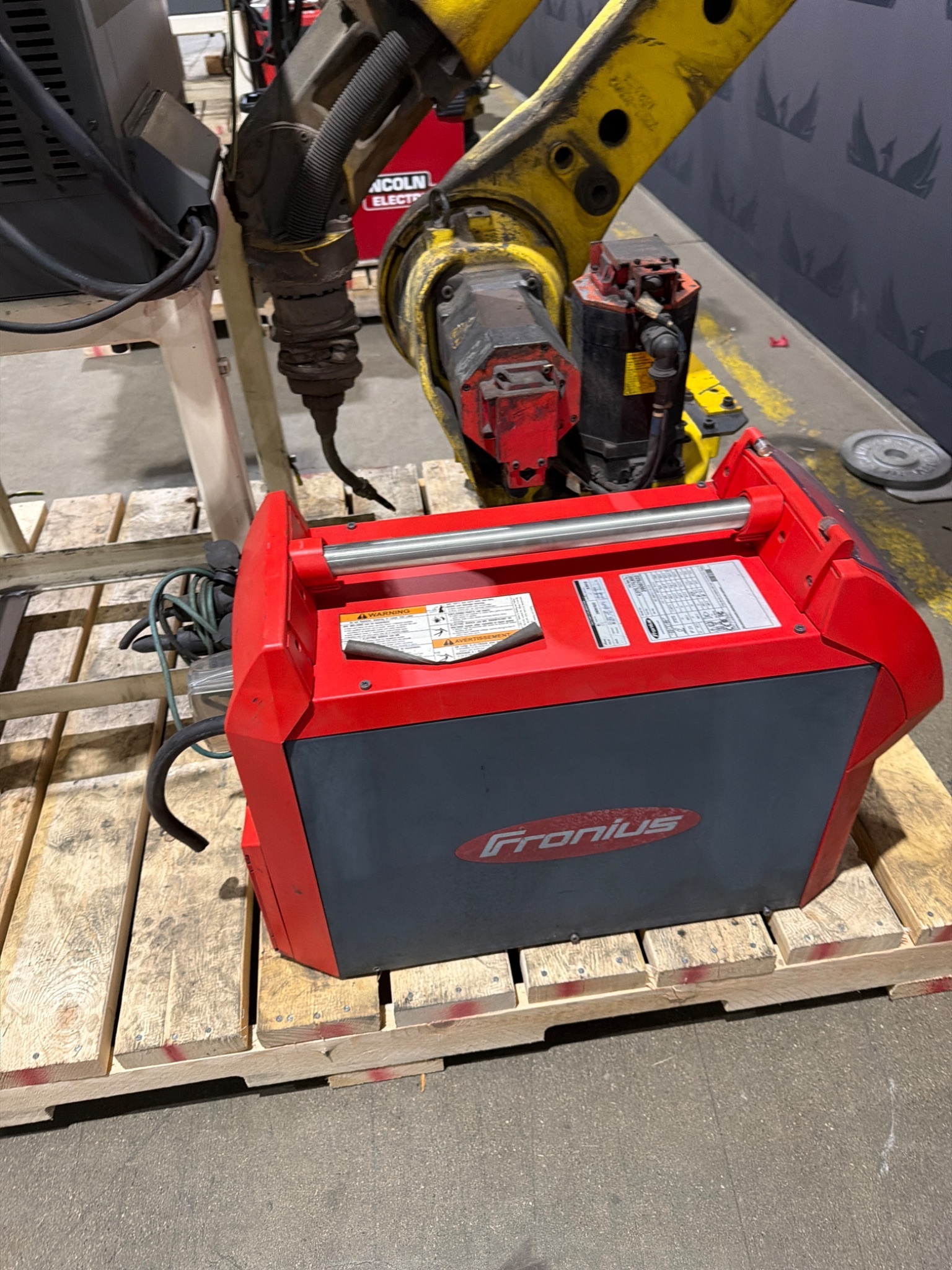 FANUC ArcMate 120iC Robot Complete w/ R‑30iB Controller & Fronius Welding System 3