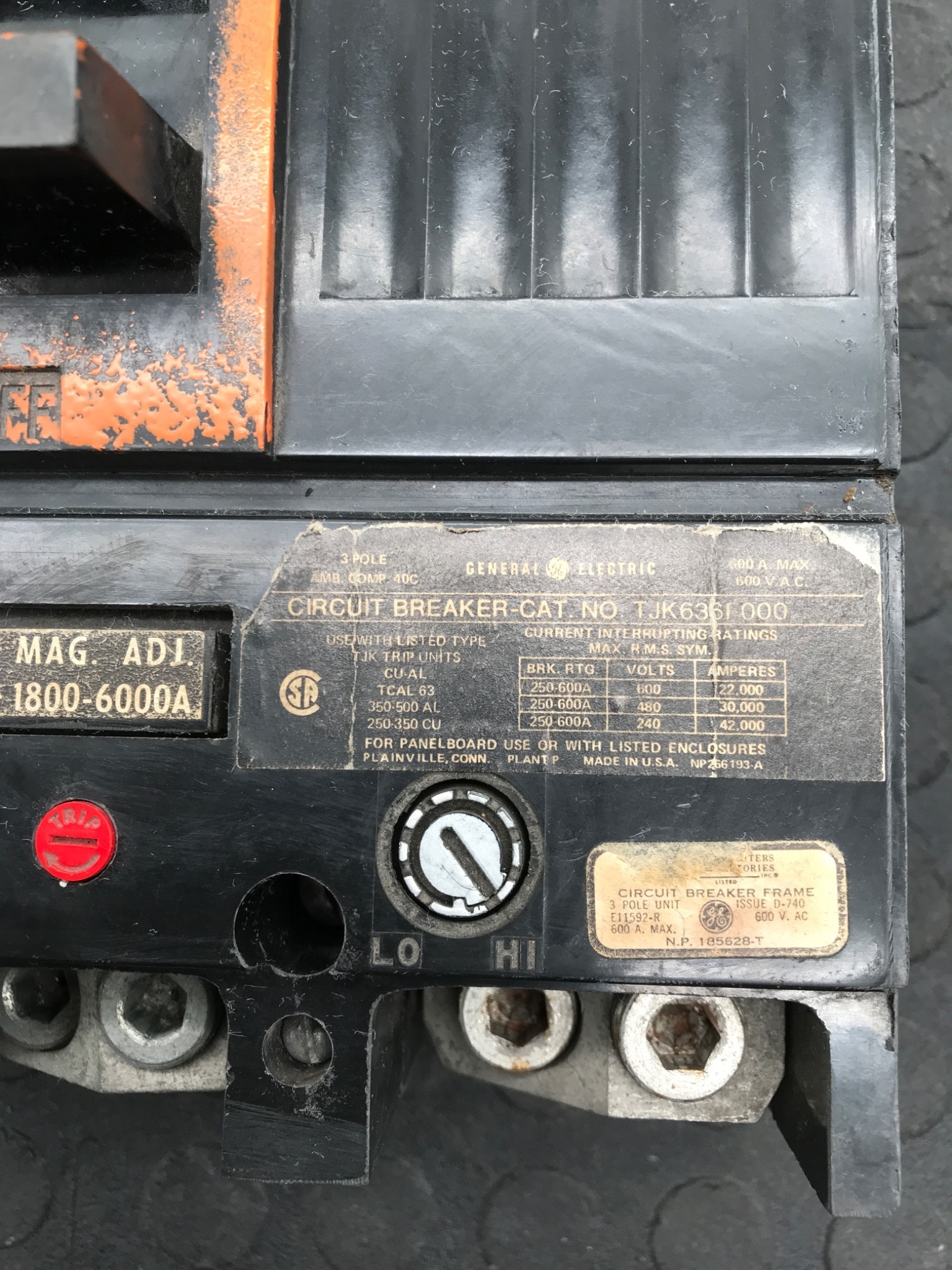 GENERAL ELECTRIC TJK636F000 Molded Case Circuit Breaker USED 1
