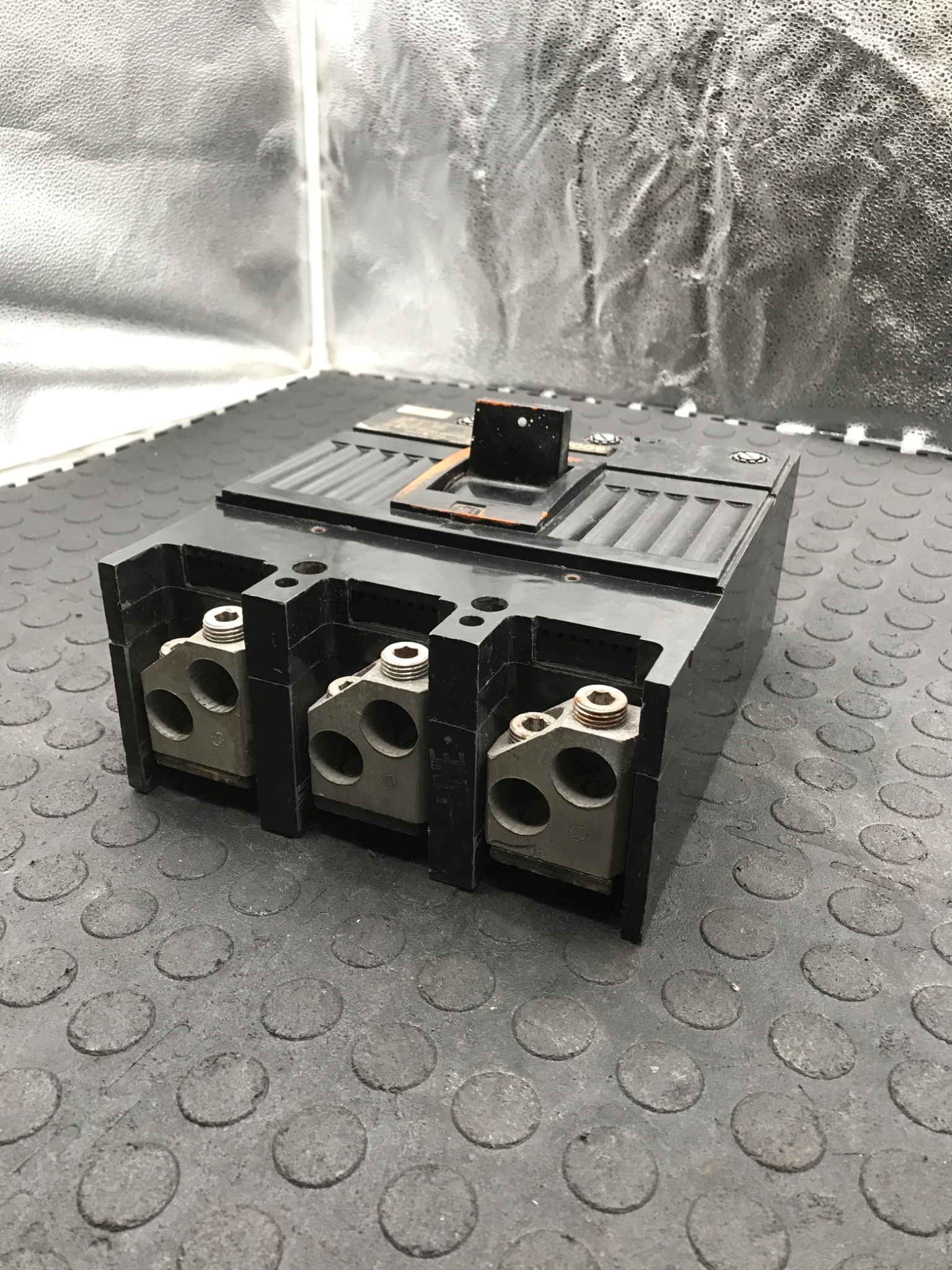 GENERAL ELECTRIC TJK636F000 Molded Case Circuit Breaker USED 3
