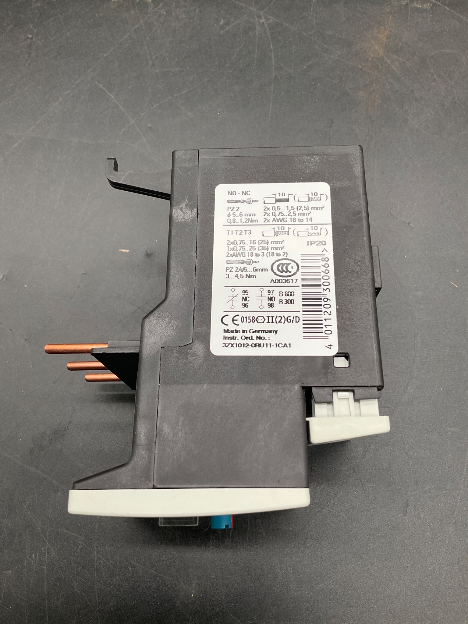 SIEMENS 3RU1136-4EB0 SIRIUS Thermal Overload Relay USED 5