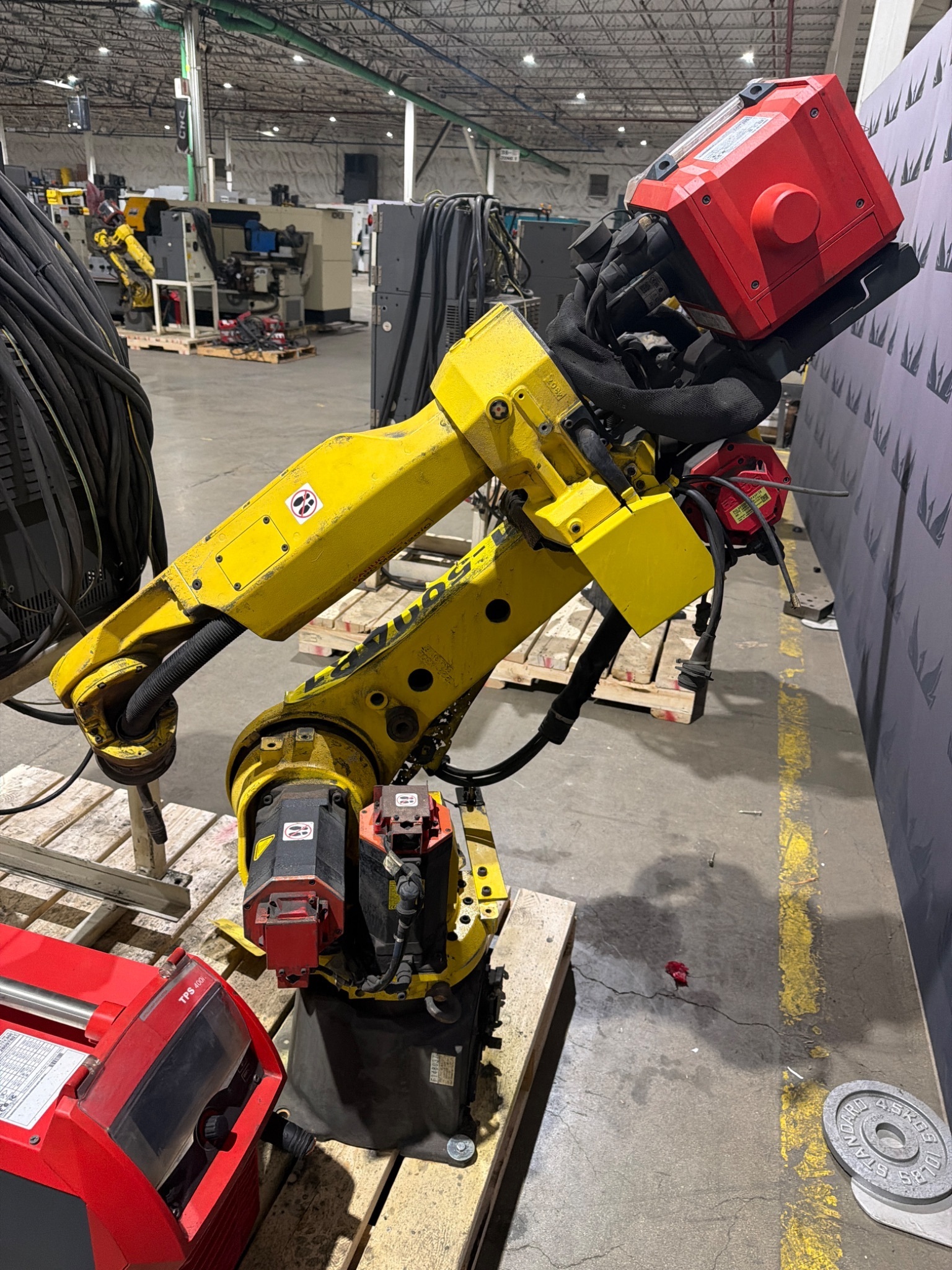 FANUC ArcMate 120iC Robot Complete w/ R‑30iB Controller & Fronius Welding System 3