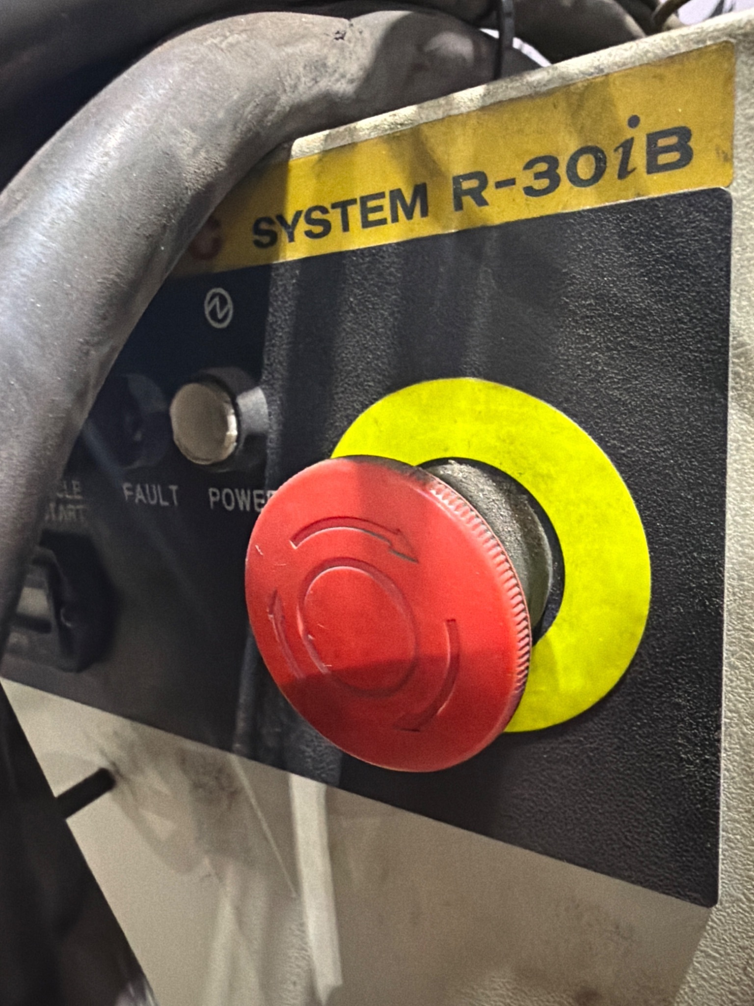 FANUC ArcMate 120iC Robot Complete w/ R‑30iB Controller & Fronius Welding System 12