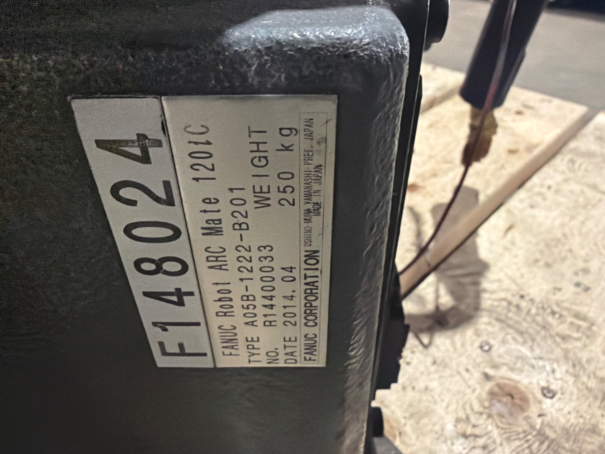 FANUC ArcMate 120iC Robot Complete w/ R‑30iB Controller & Lincoln Welding System 14