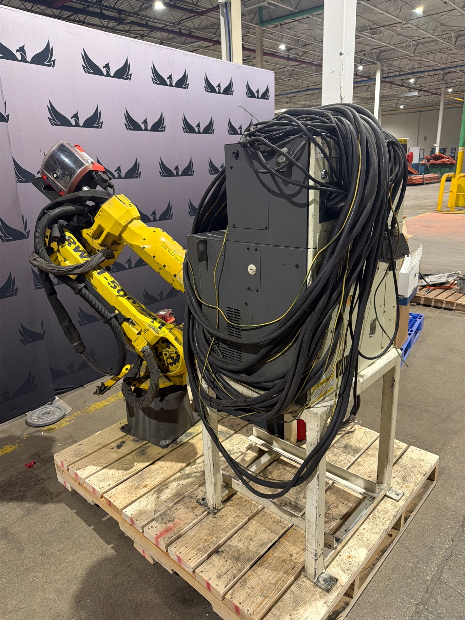 FANUC ArcMate 120iC Robot Complete w/ R‑30iB Controller & Fronius Welding System 2