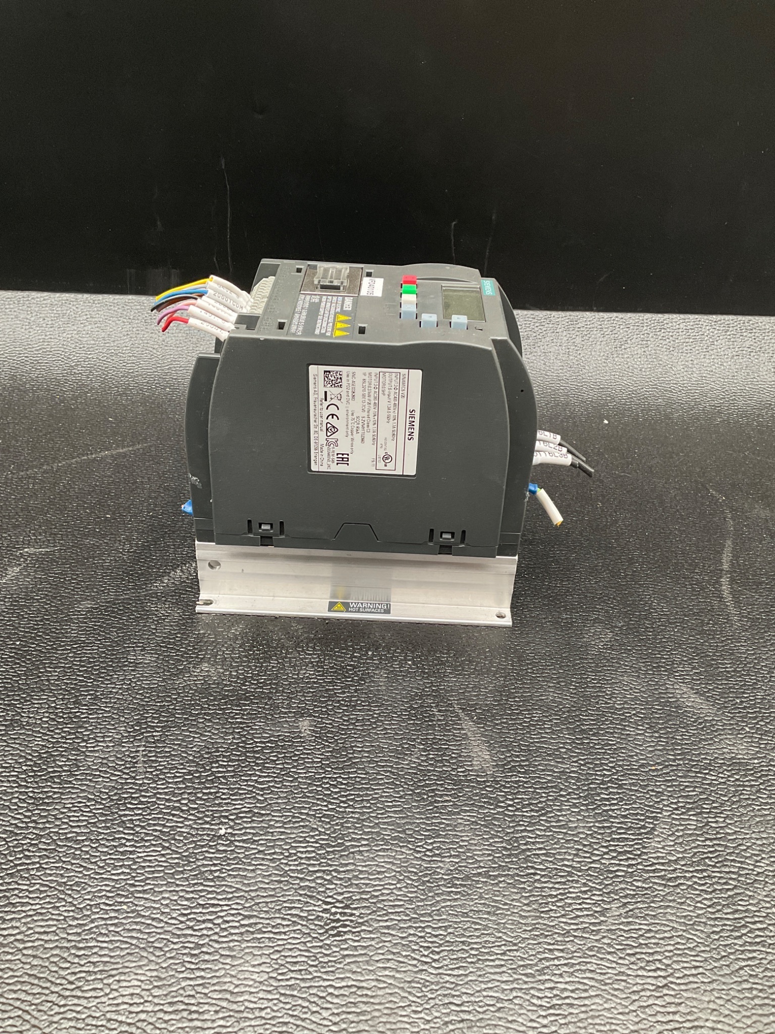 SIEMENS 6SL3210-5BE13-7CV0 SINAMICS V20 Variable Frequency Drive USED 3