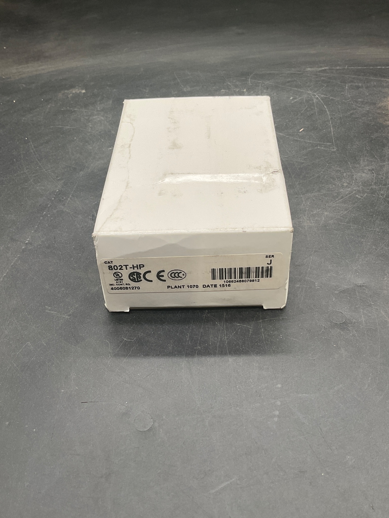 ALLEN BRADLEY 802T-HP Oiltight Limit Switch NEW 2
