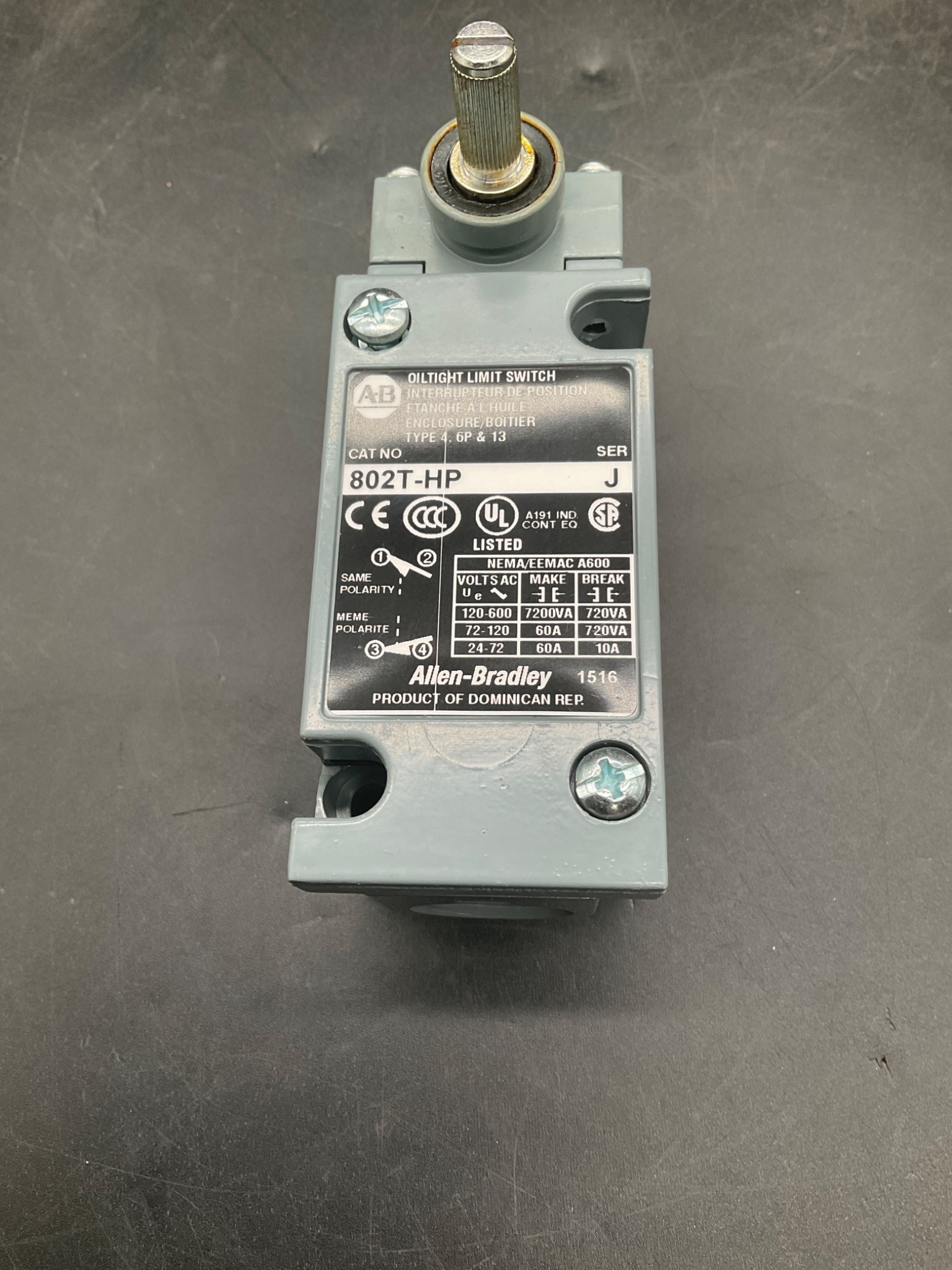 ALLEN BRADLEY 802T-HP Oiltight Limit Switch NEW 4