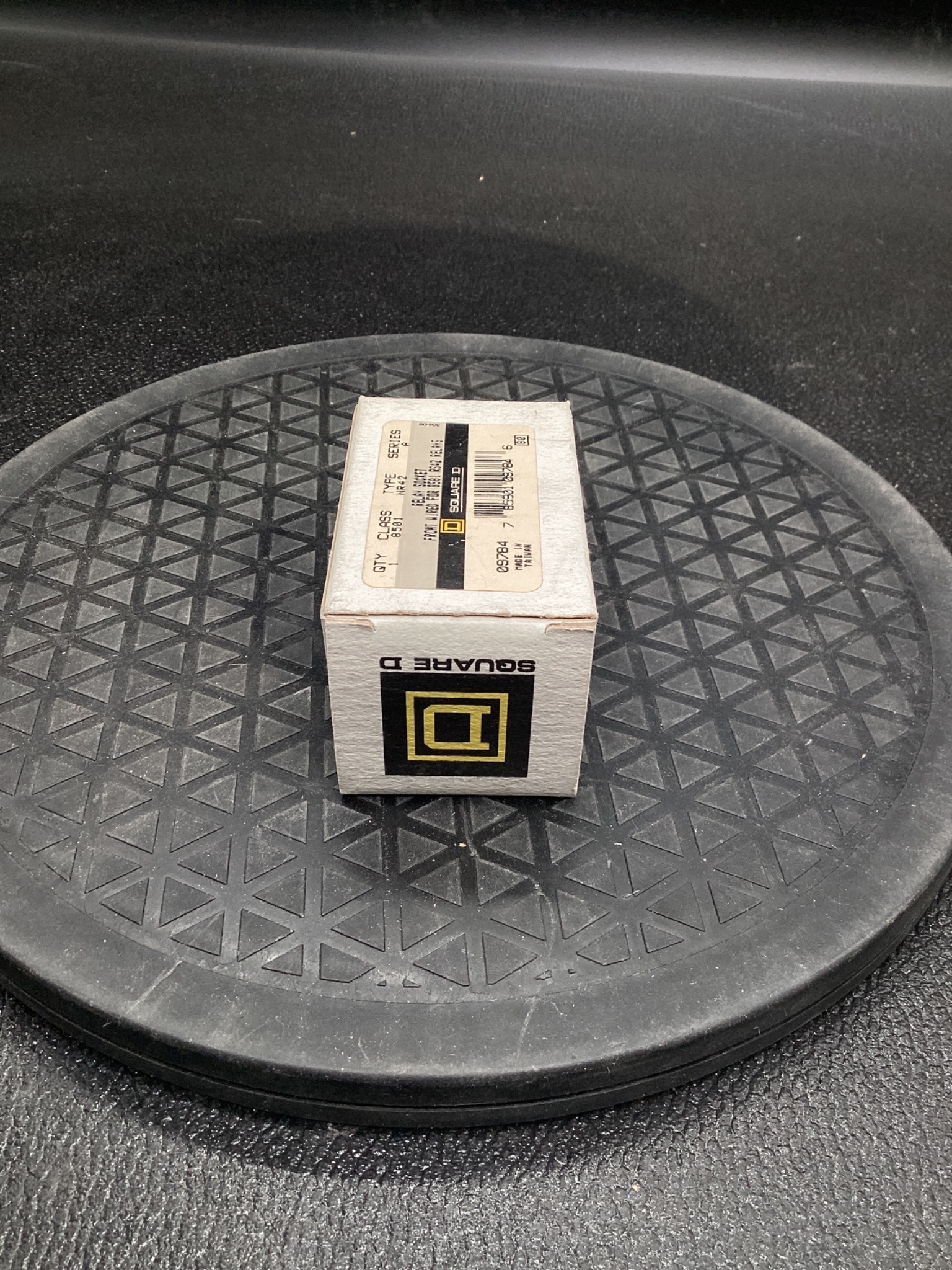 SQUARE D 8501NR42 Relay Socket Front Wired RS42 Series NEW 0