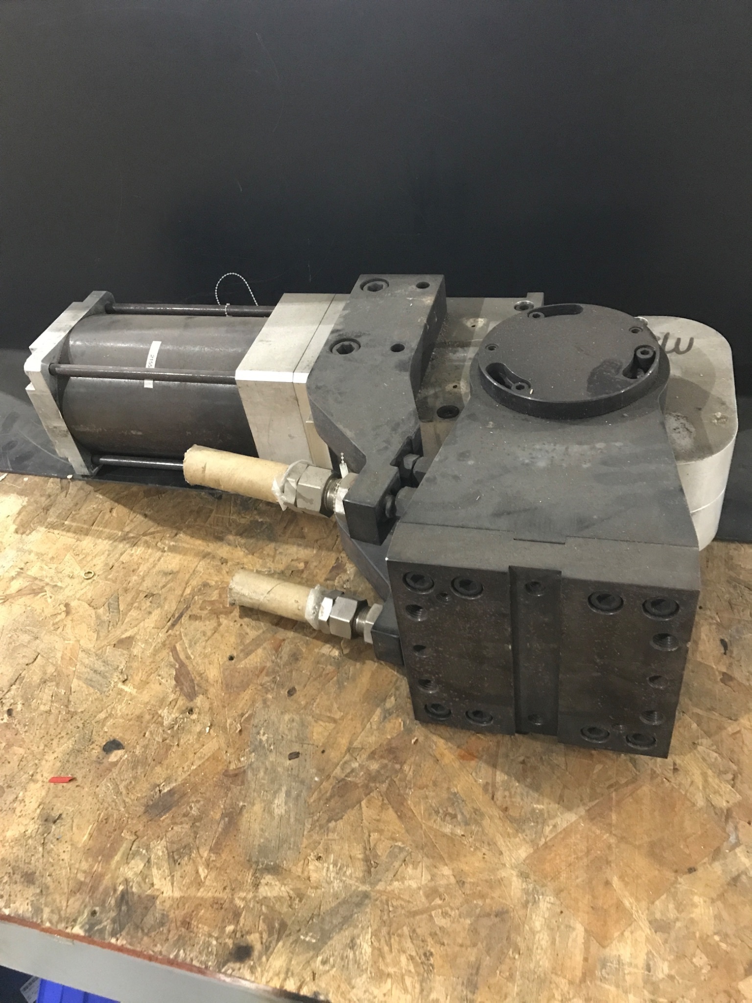TÜNKERS KS 125.2 SD A10 T12 45 Pneumatic Clamp Module USED 2