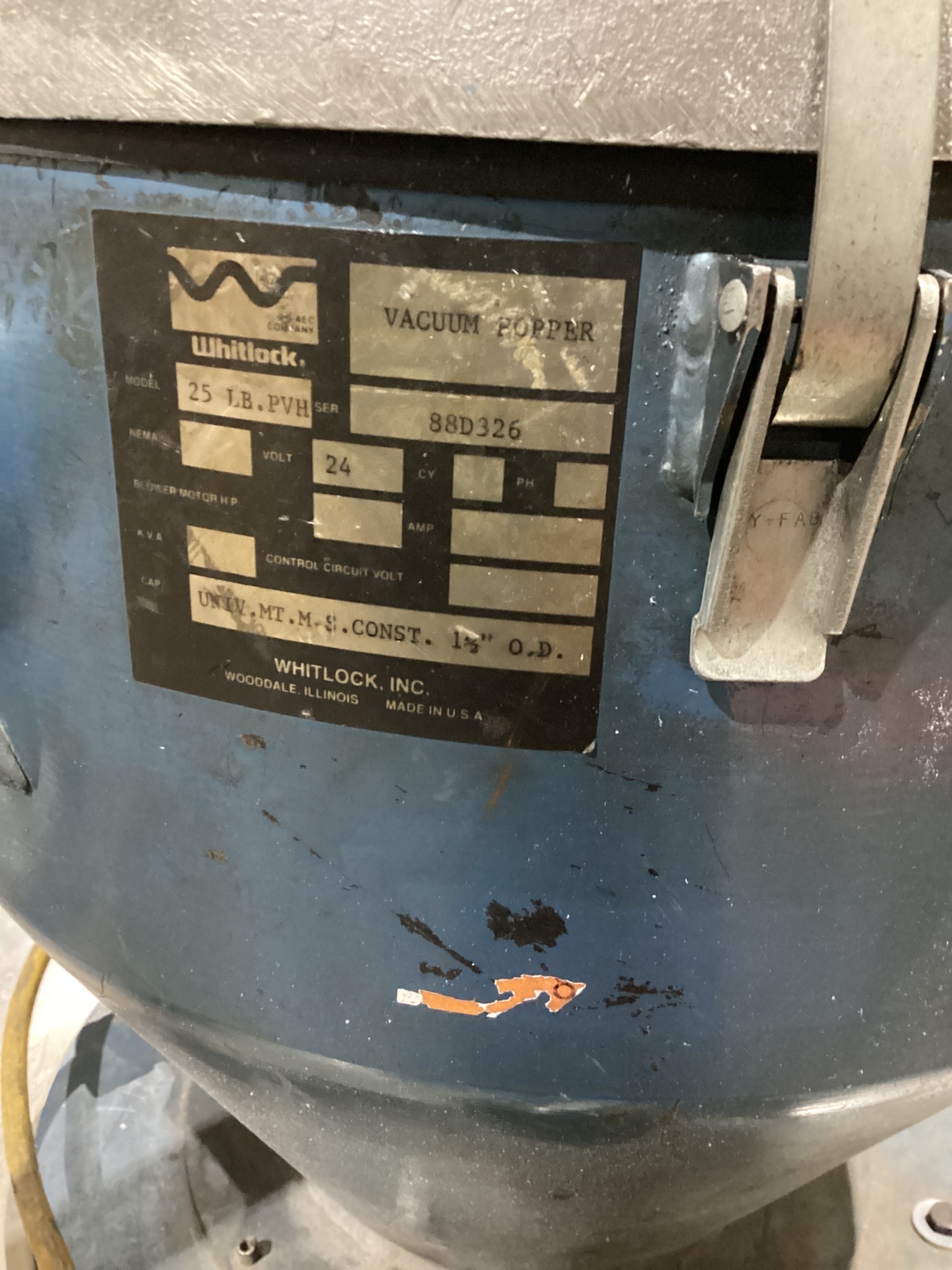 AEC Whitlock 25 LB PVH Vacuum Hopper Loader USED 3