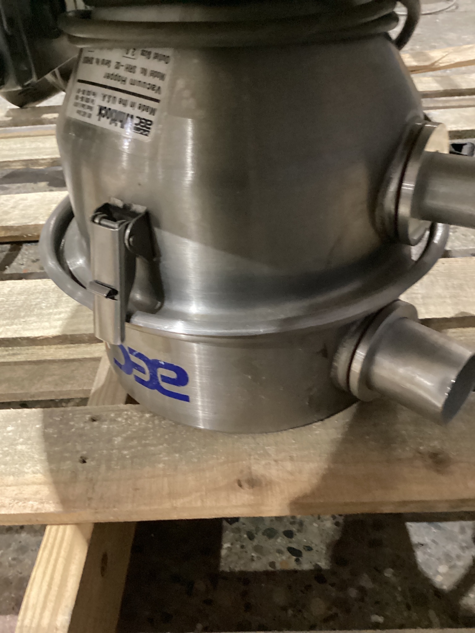 AEC Whitlock SRH-02 Vacuum Hopper USED 0