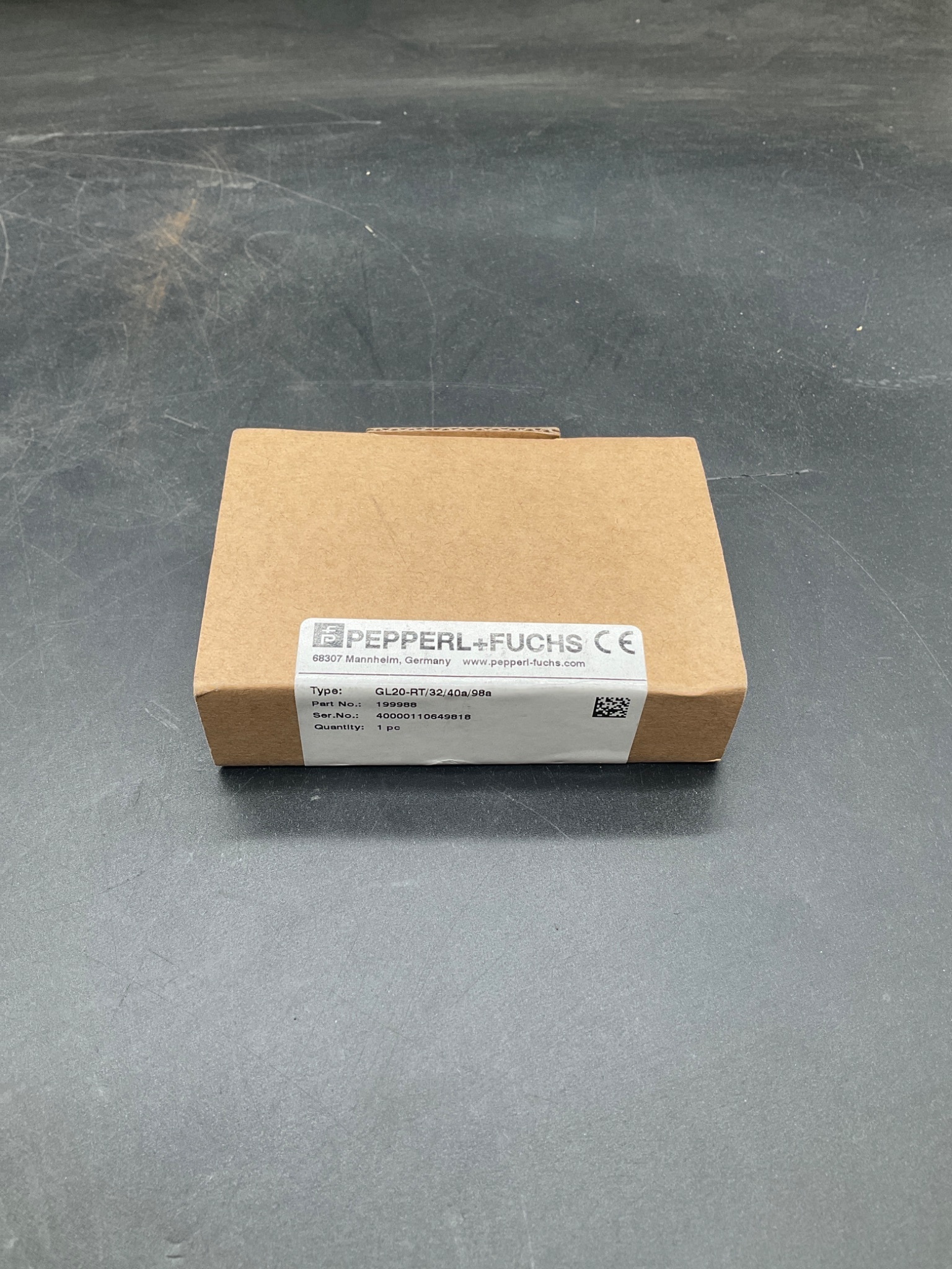 PEPPERL+FUCHS GL20-RT/32/40A/98A Photoelectric Sensor NEW 0