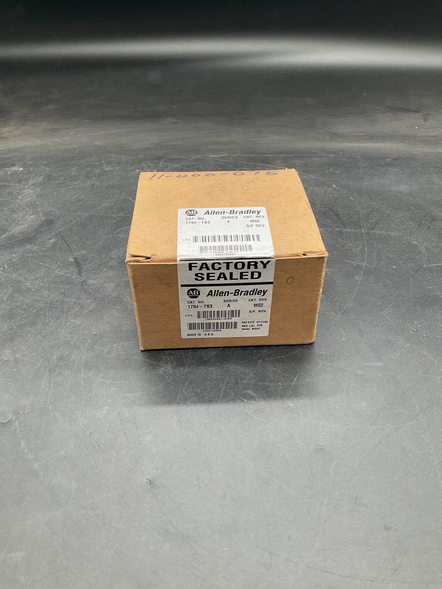 ALLEN-BRADLEY 1794-TB3 FLEX I/O Terminal Base Unit NEW 2