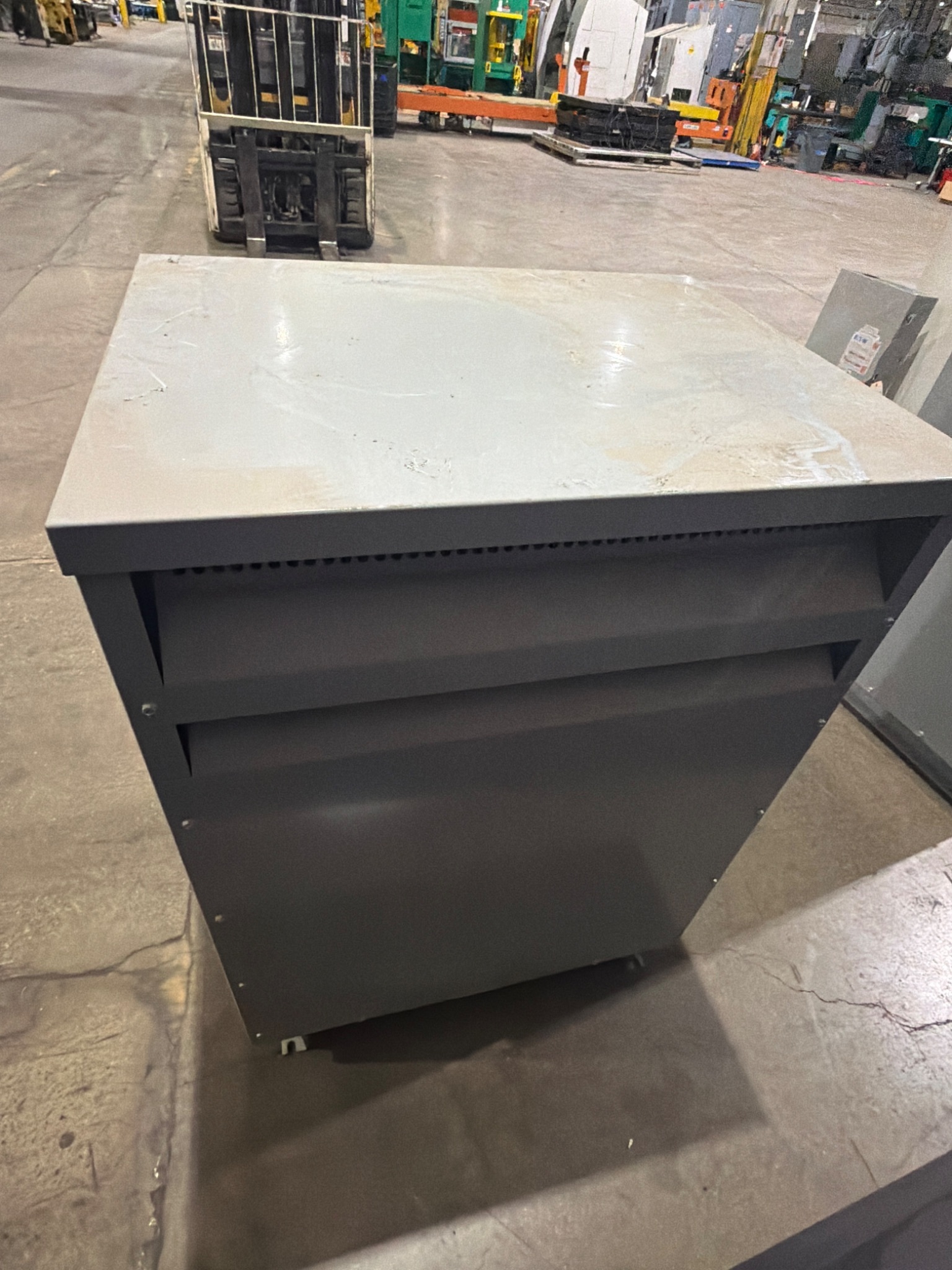 EATON V48M28T7516 75 kVA Dry Type Distribution Transformer USED 2