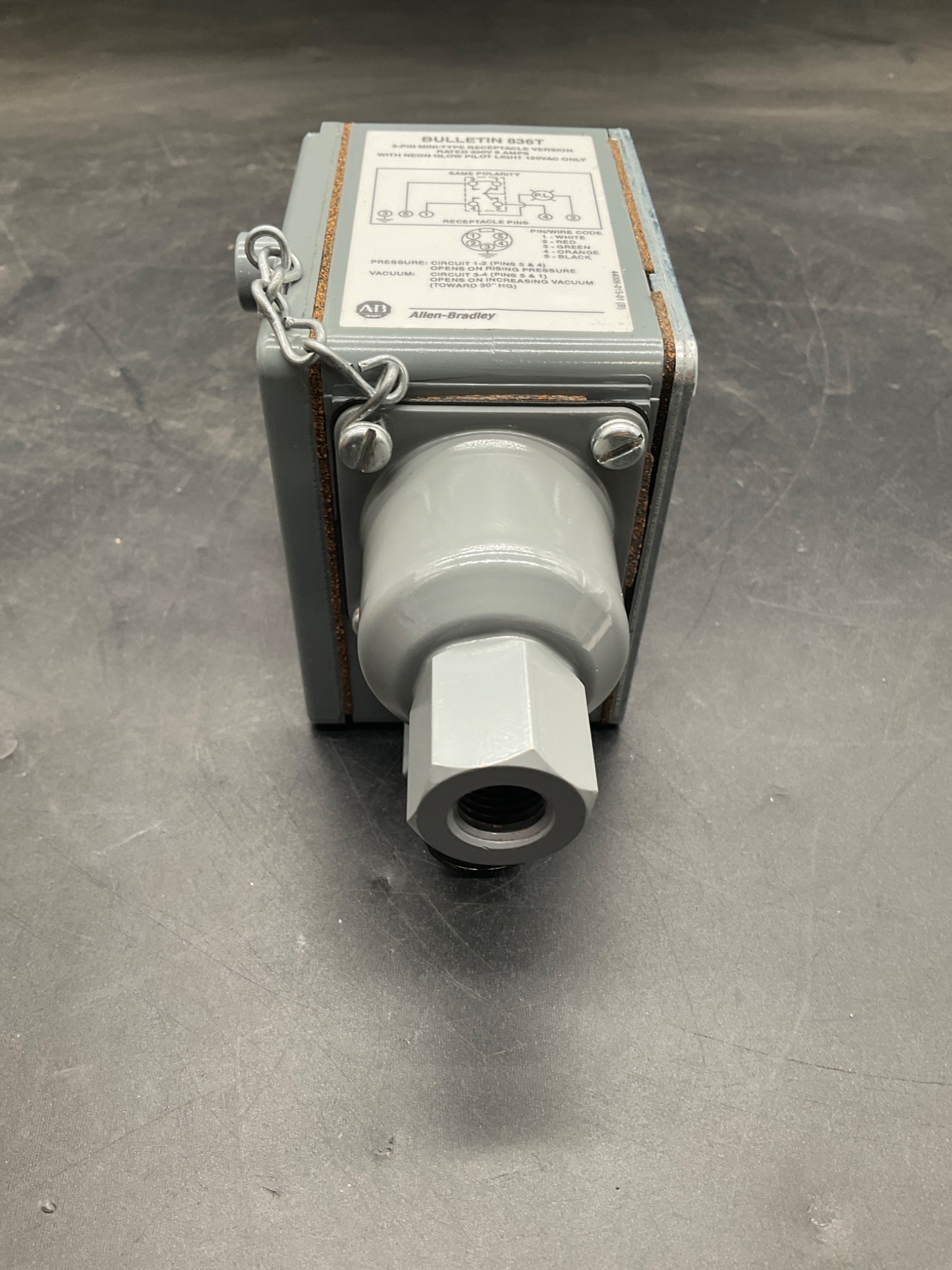 ALLEN-BRADLEY 836T-T25BJX81X9 Pressure Control Switch 30-150 PSI NEMA 4 NEW 3