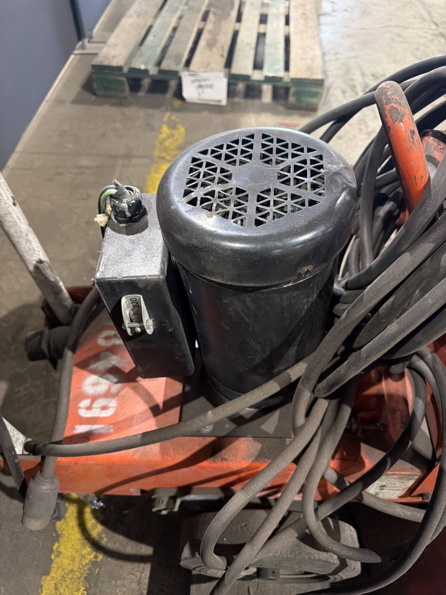 DIAMOND PRODUCTS CORE CUT Walk-Behind Floor Grinder 3HP USED 4
