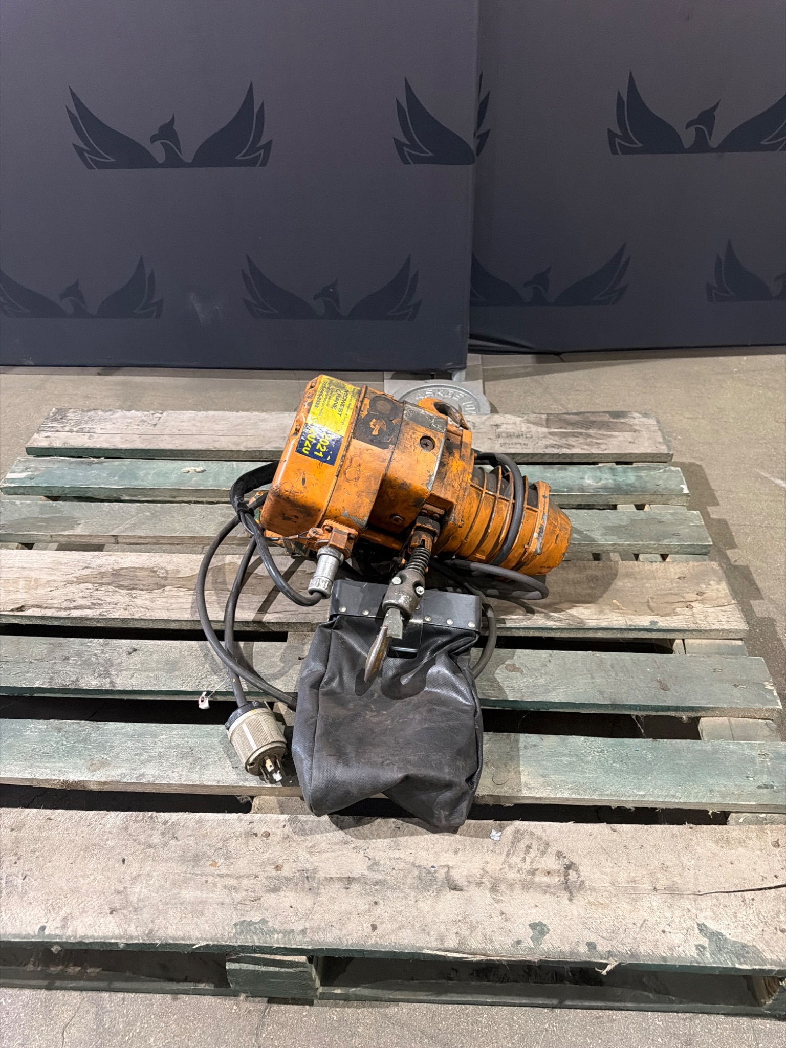 HARRINGTON ES3B-958 Electric Chain Hoist 1/4 Ton 115V USED 0