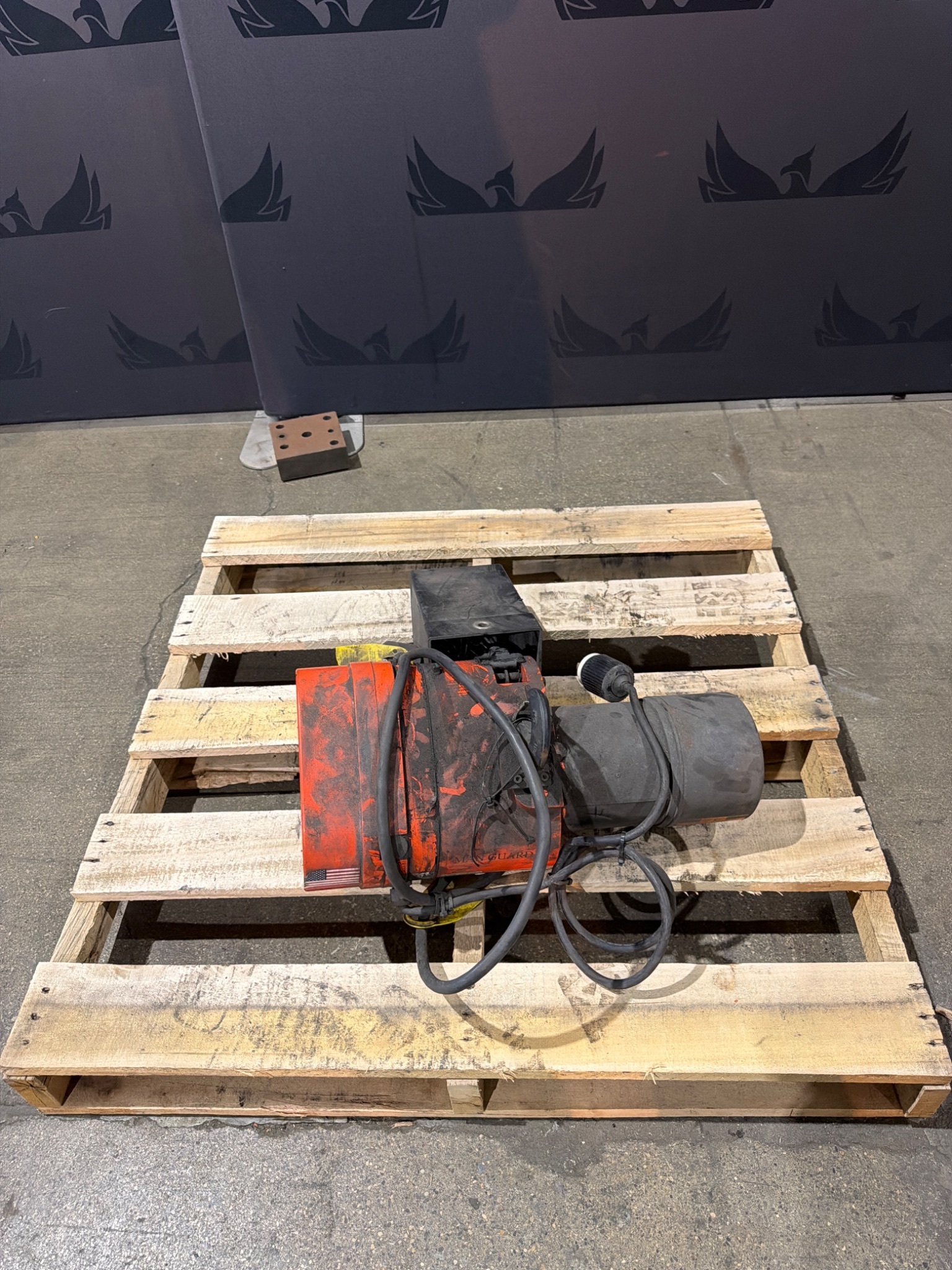 CM MG251615RH2 Electric Chain Hoist 1/4 Ton 460V 3PH USED 0