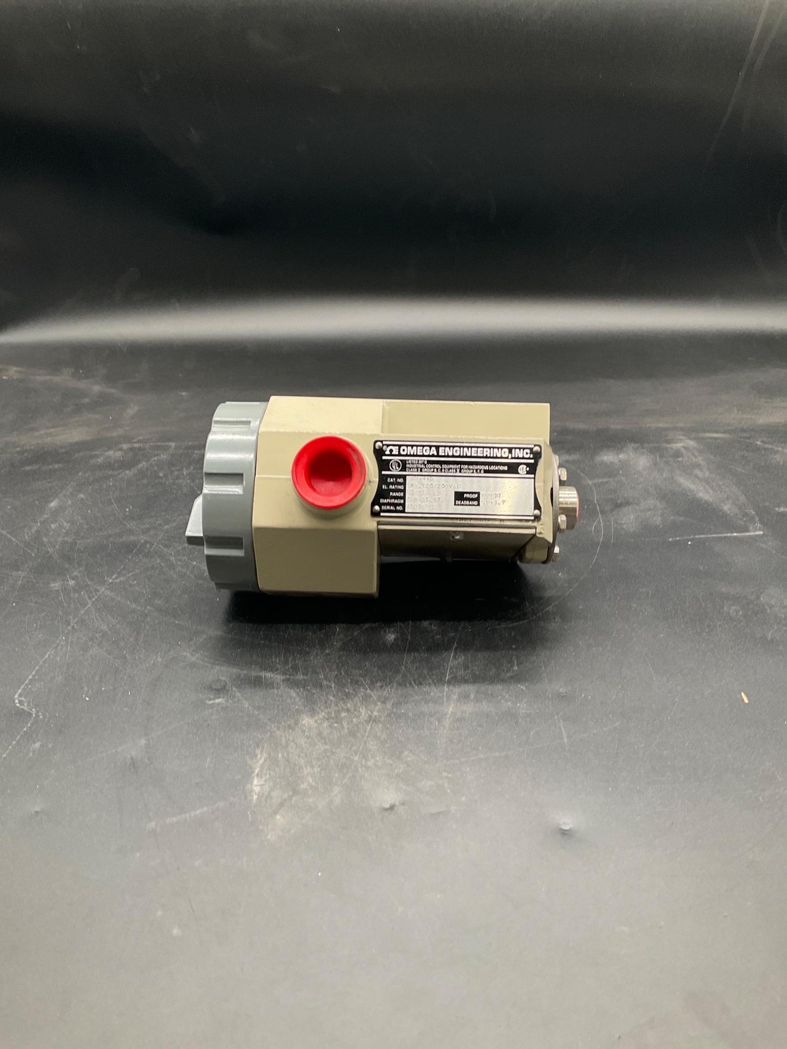 Omega Engineering PSW‑443 Pressure Switch USED 0