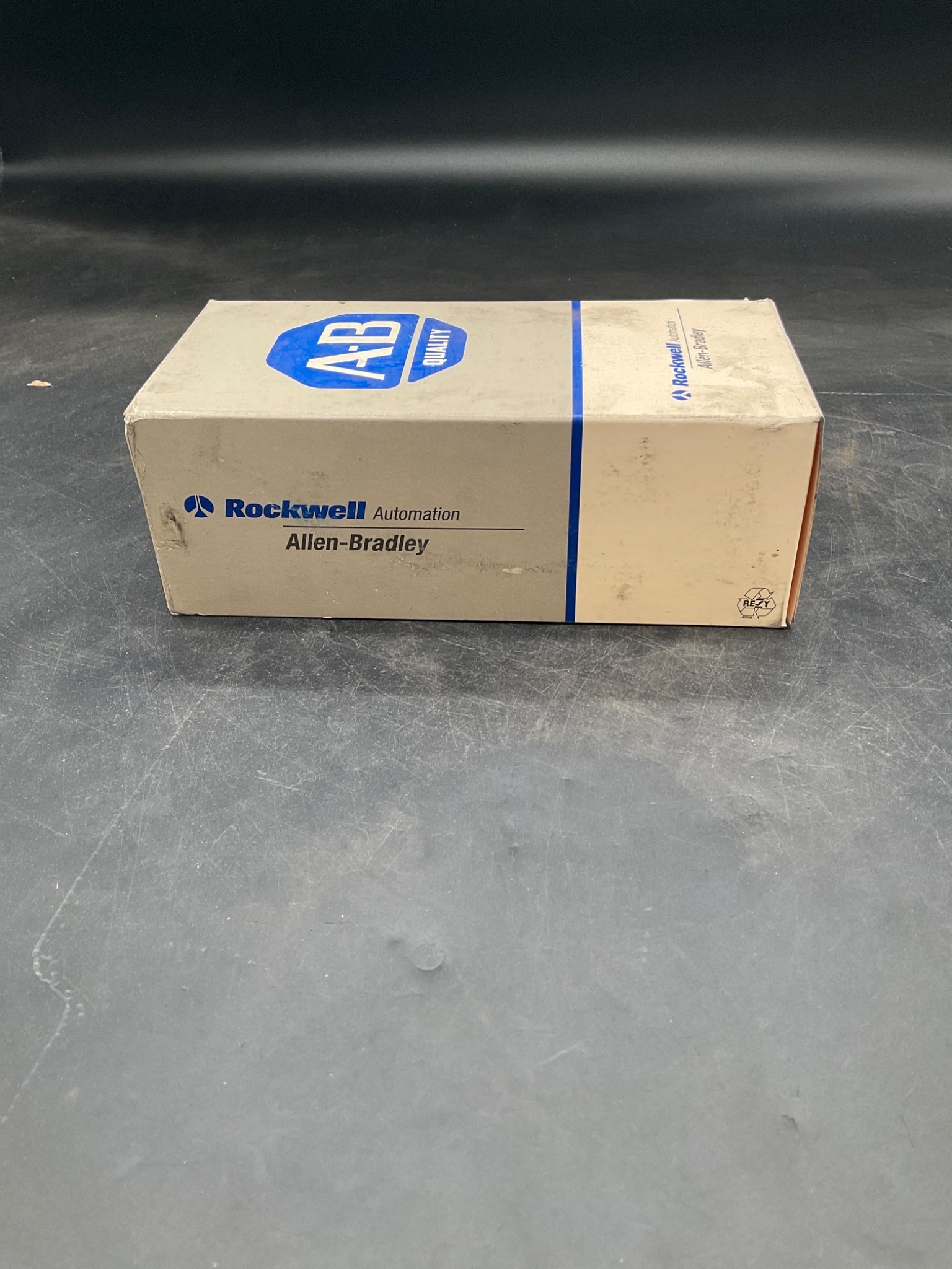 ALLEN-BRADLEY 700-PT400A1 Time Delay Relay 120V AC NEW 0