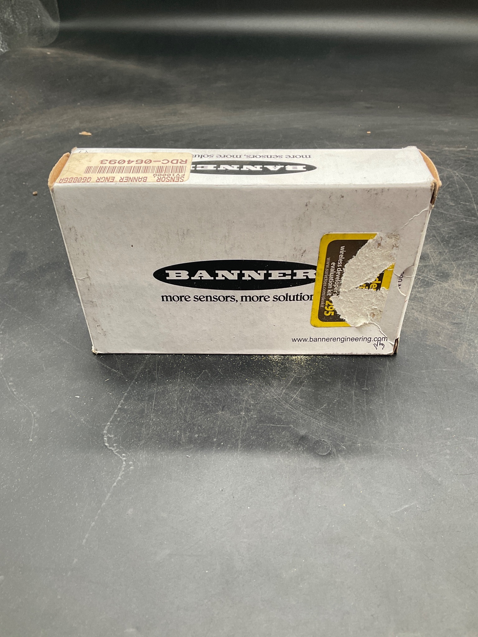 BANNER Q60BB6AFV1000Q Photoelectric Sensor 10–30V DC NEW 0