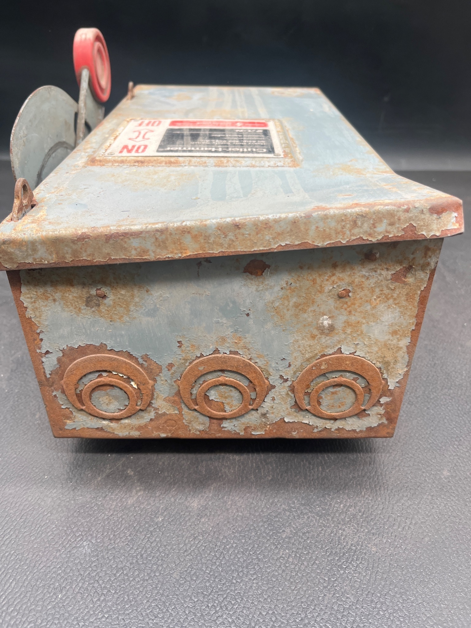 Cutler‑Hammer DH362FGK Heavy Duty Safety Switch USED 3