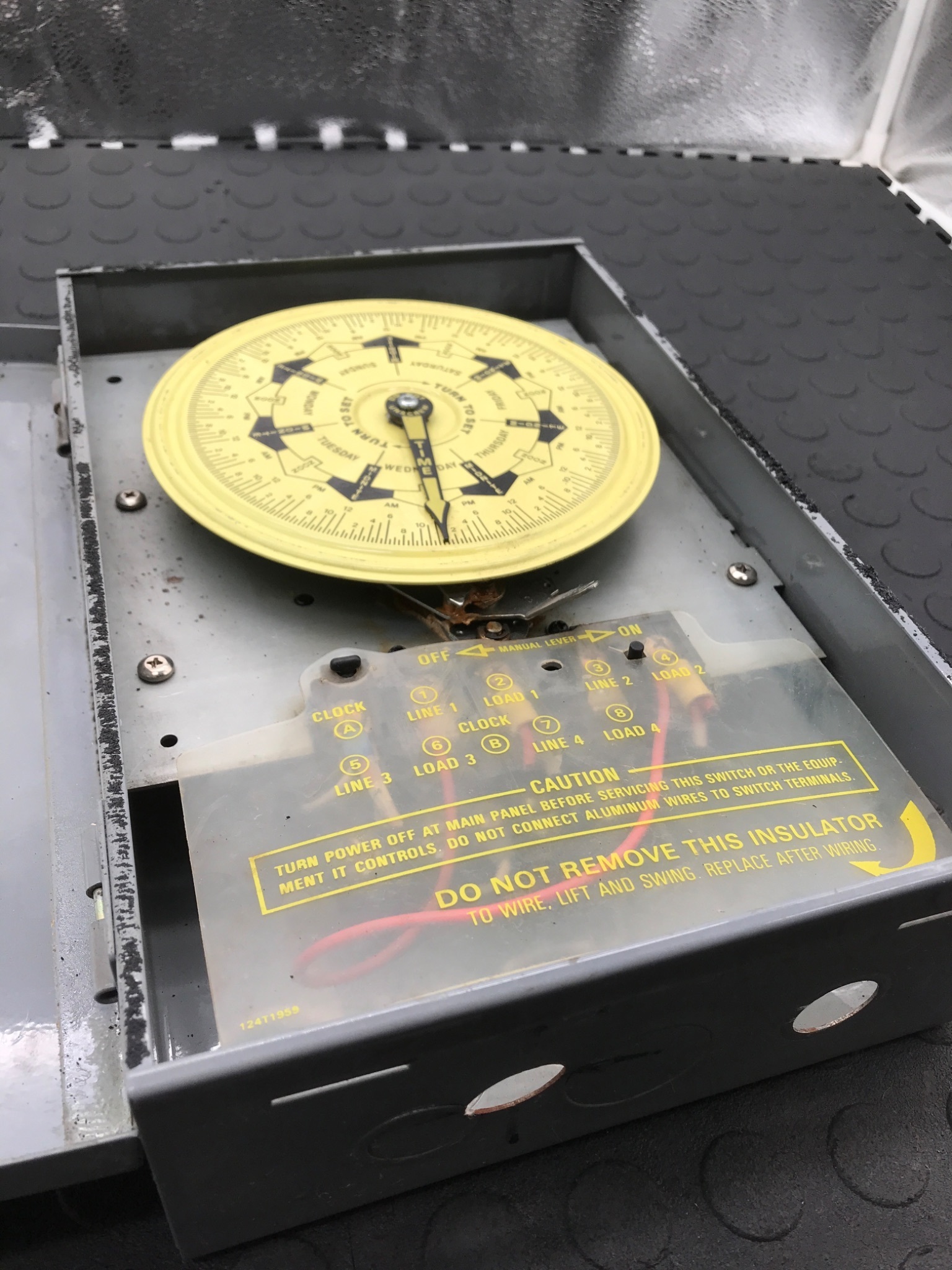 INTERMATIC T7401BR Seven‑Day Dial Time Switch USED 3