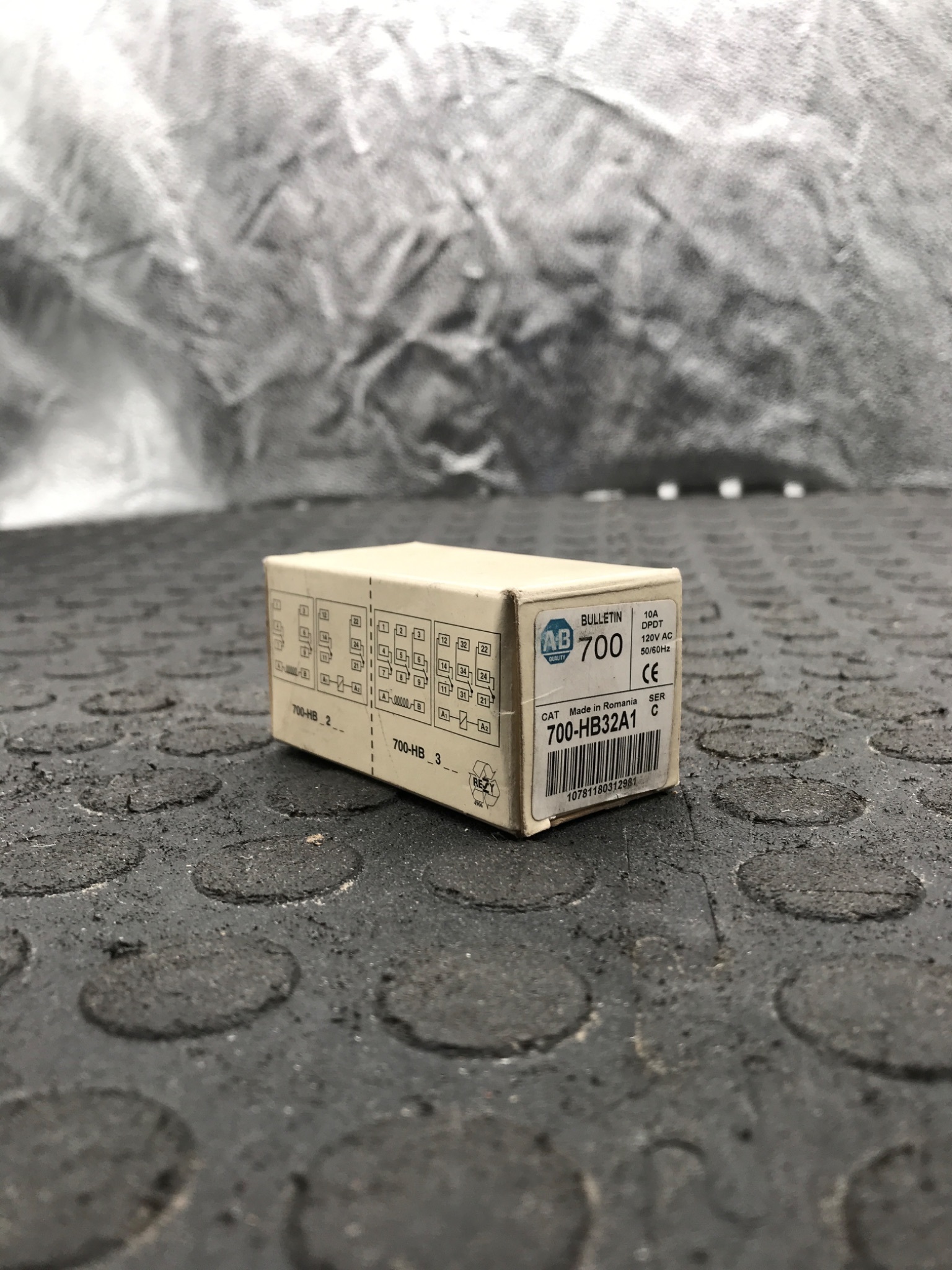 Allen‑Bradley 700-HB32A1 General Purpose Relay DPDT 10A 120VAC NEW 0