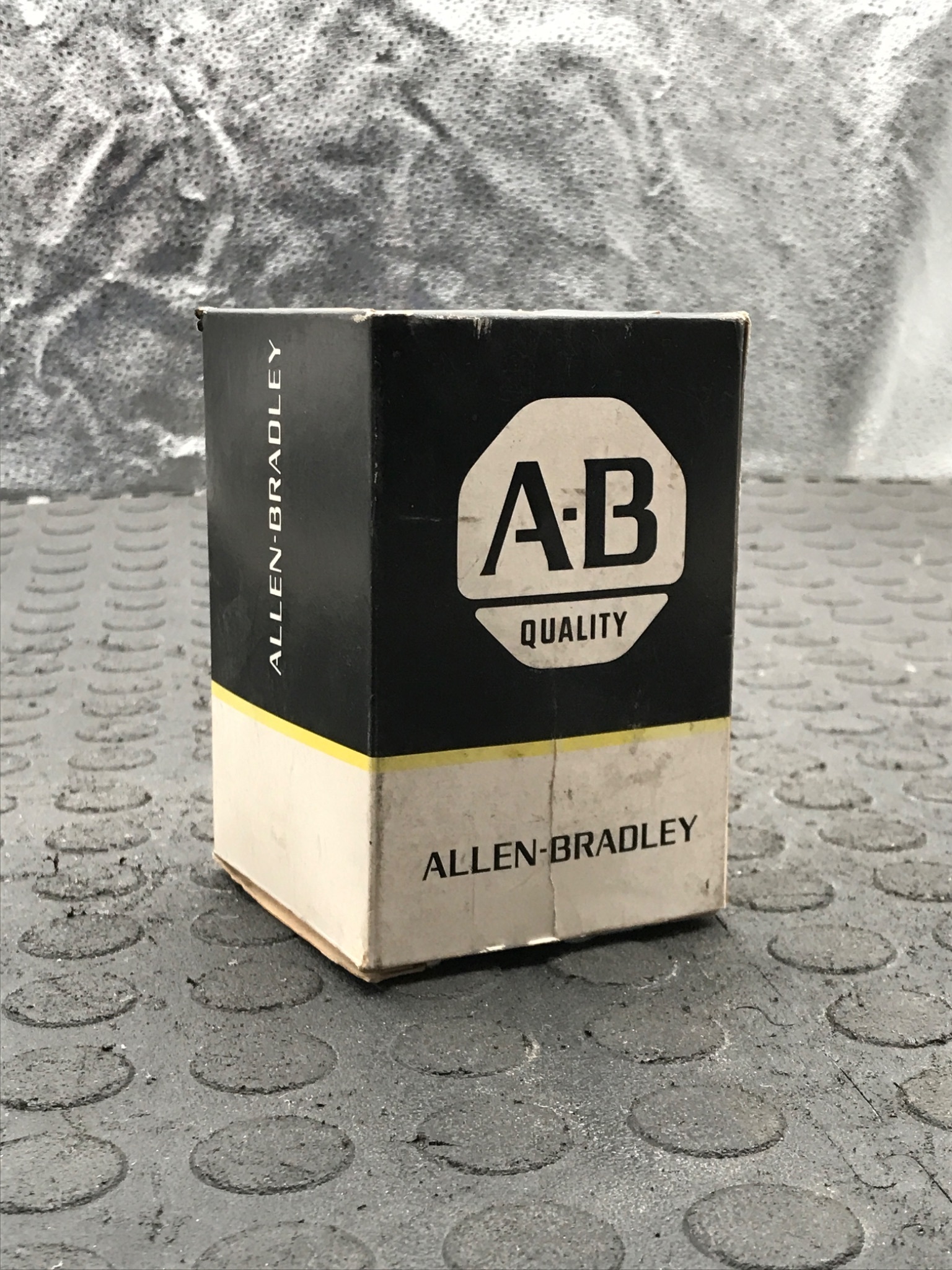 Allen‑Bradley 855T-B10BC4 Stack Light Strobe Audible Module 120VAC Red NEW 0