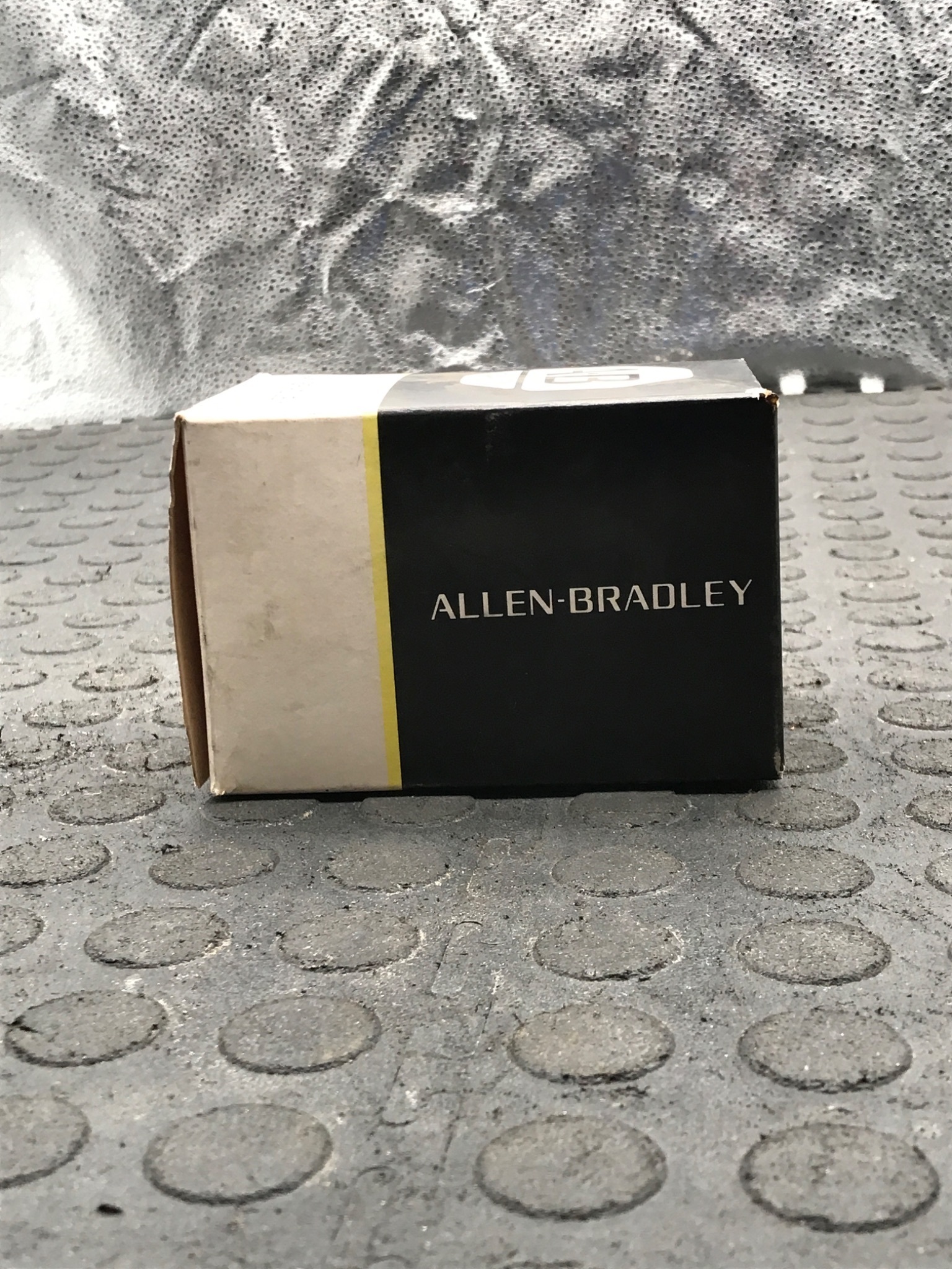 Allen‑Bradley 855T-B10BC4 Stack Light Strobe Audible Module 120VAC Red NEW 2