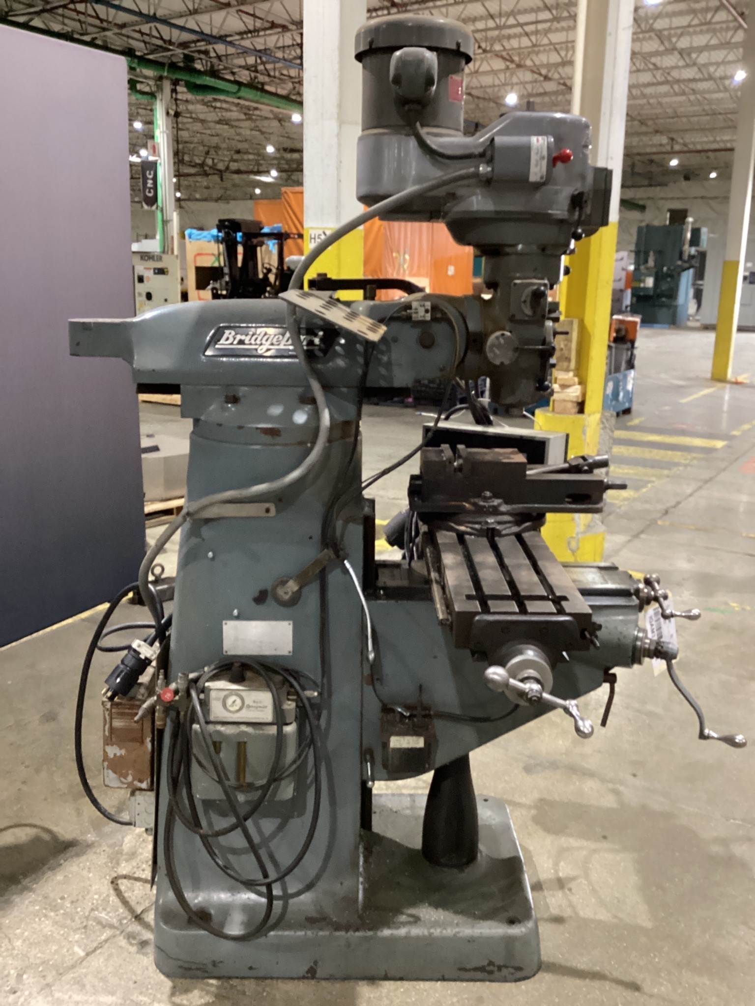 BRIDGEPORT SERIES I MILL USED 2
