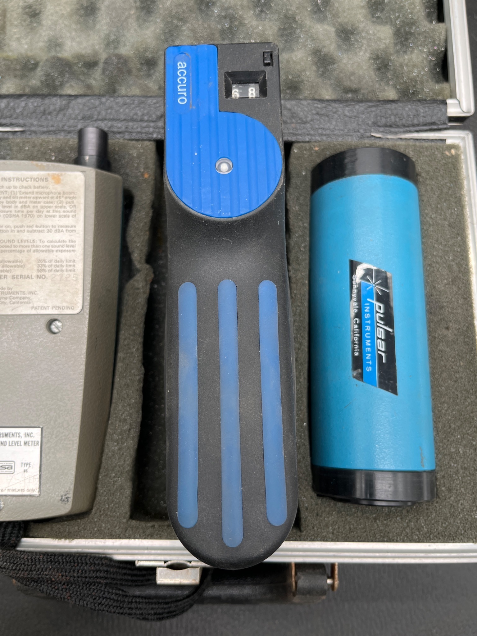 PULSAR INSTRUMENTS Model 85 Sound Level Meter w/ Calibrator and Accuro Pump 2