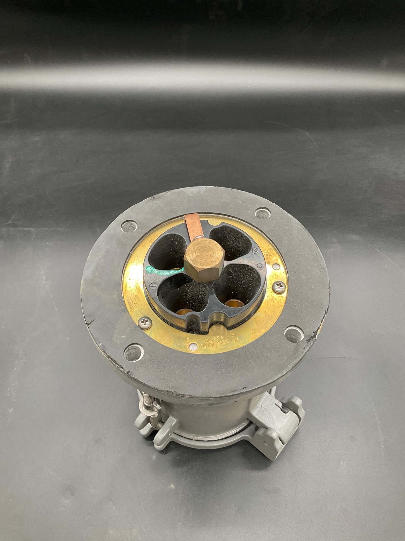 Hubbell HBL4200RS2W Pin & Sleeve Receptacle USED 1