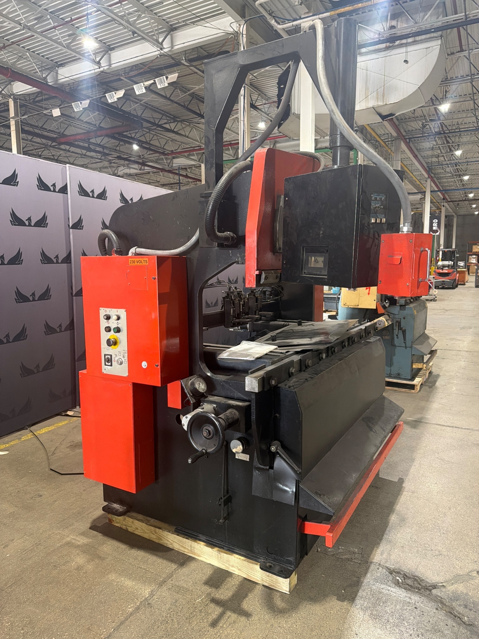AMADA RG‑50 Press Brake with NC‑9EX Controller USED 4