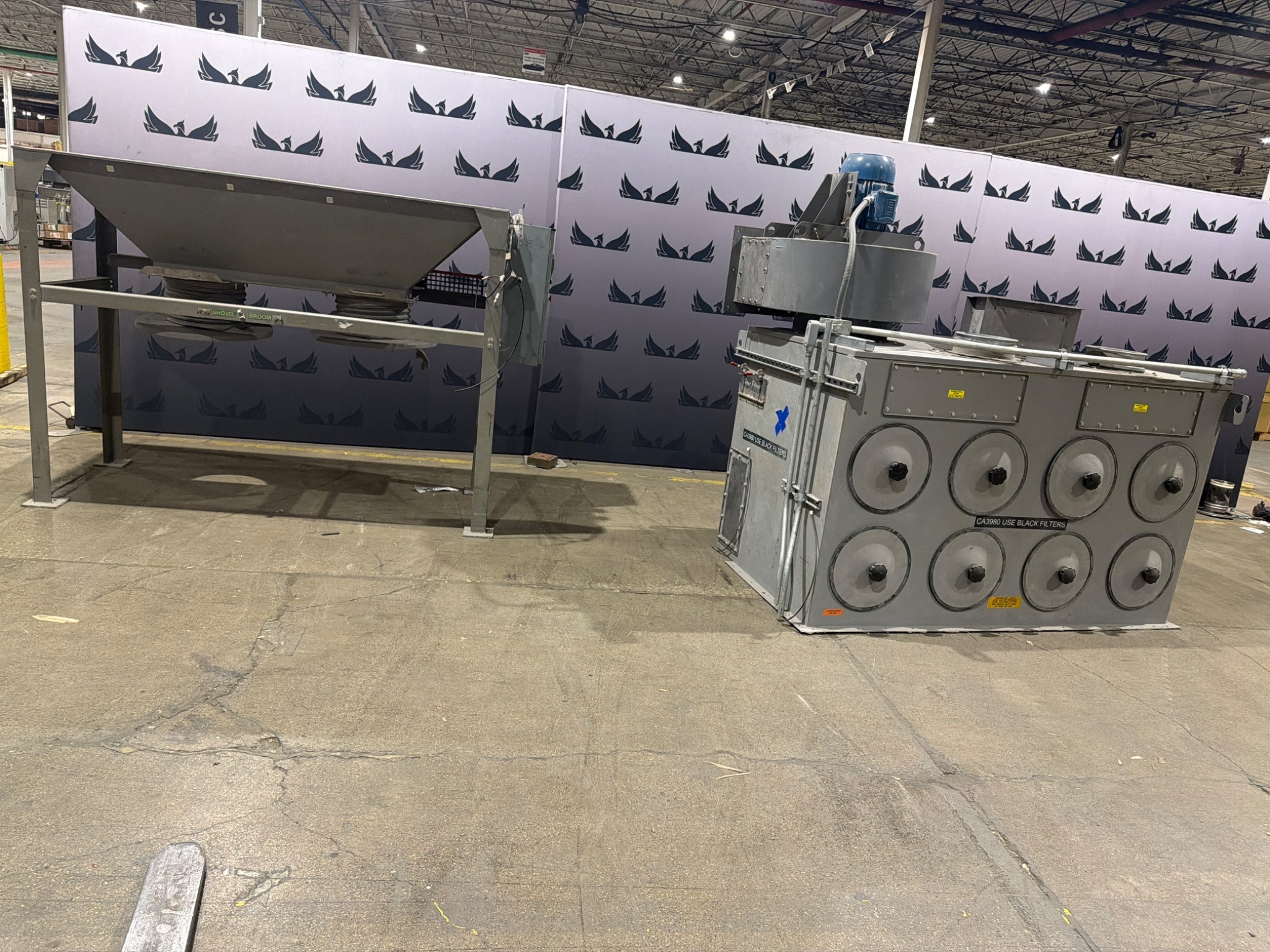 UNITED AIR SPECIALISTS FJL8‑2455 Dust‑Hog Dust Collector USED 0