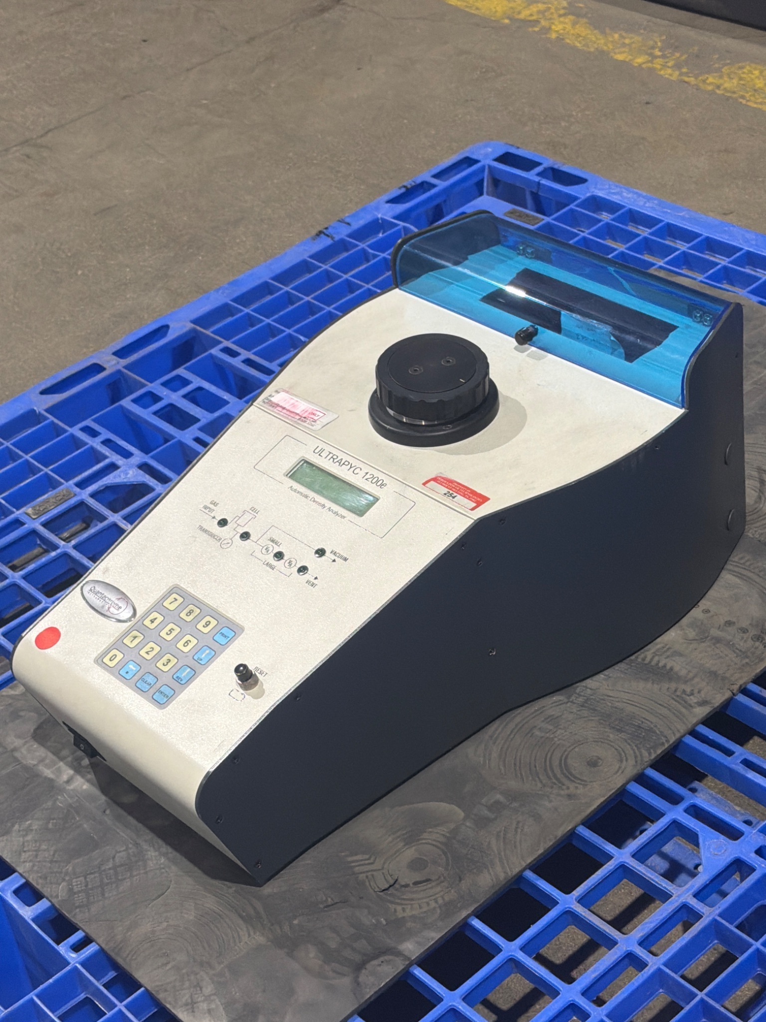 Quantachrome Ultrapyc 1200e Automatic Gas Pycnometer - PARTS ONLY 2