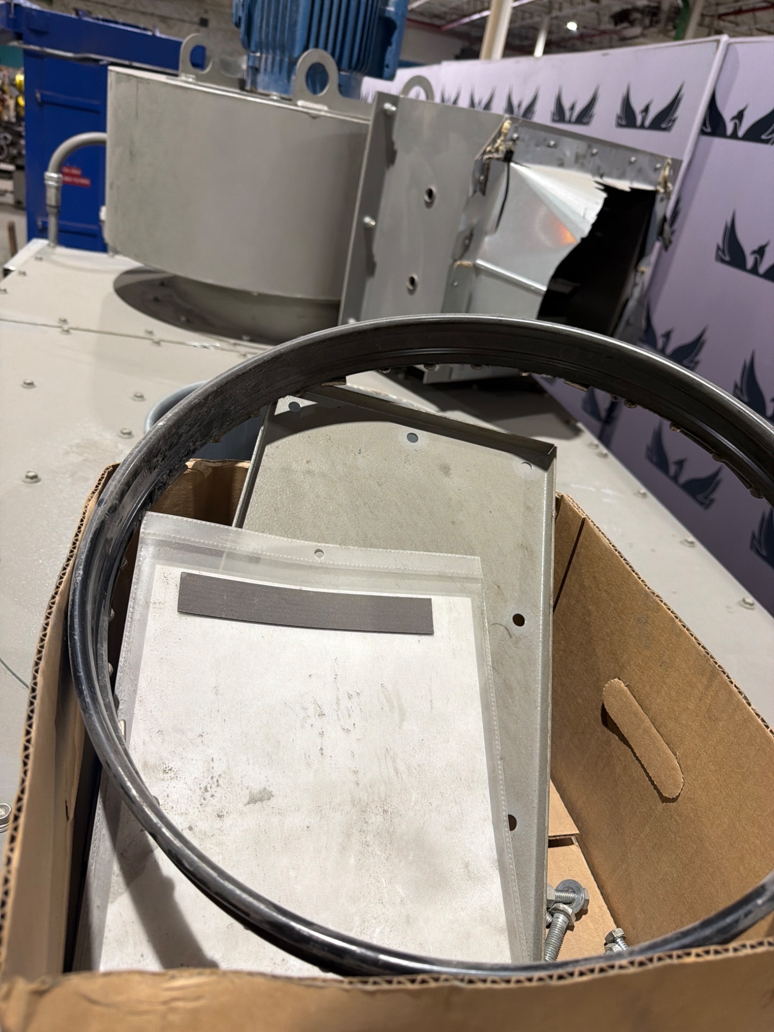 UNITED AIR SPECIALISTS SFC‑8‑2 Dust‑Hog Dust Collector USED 8