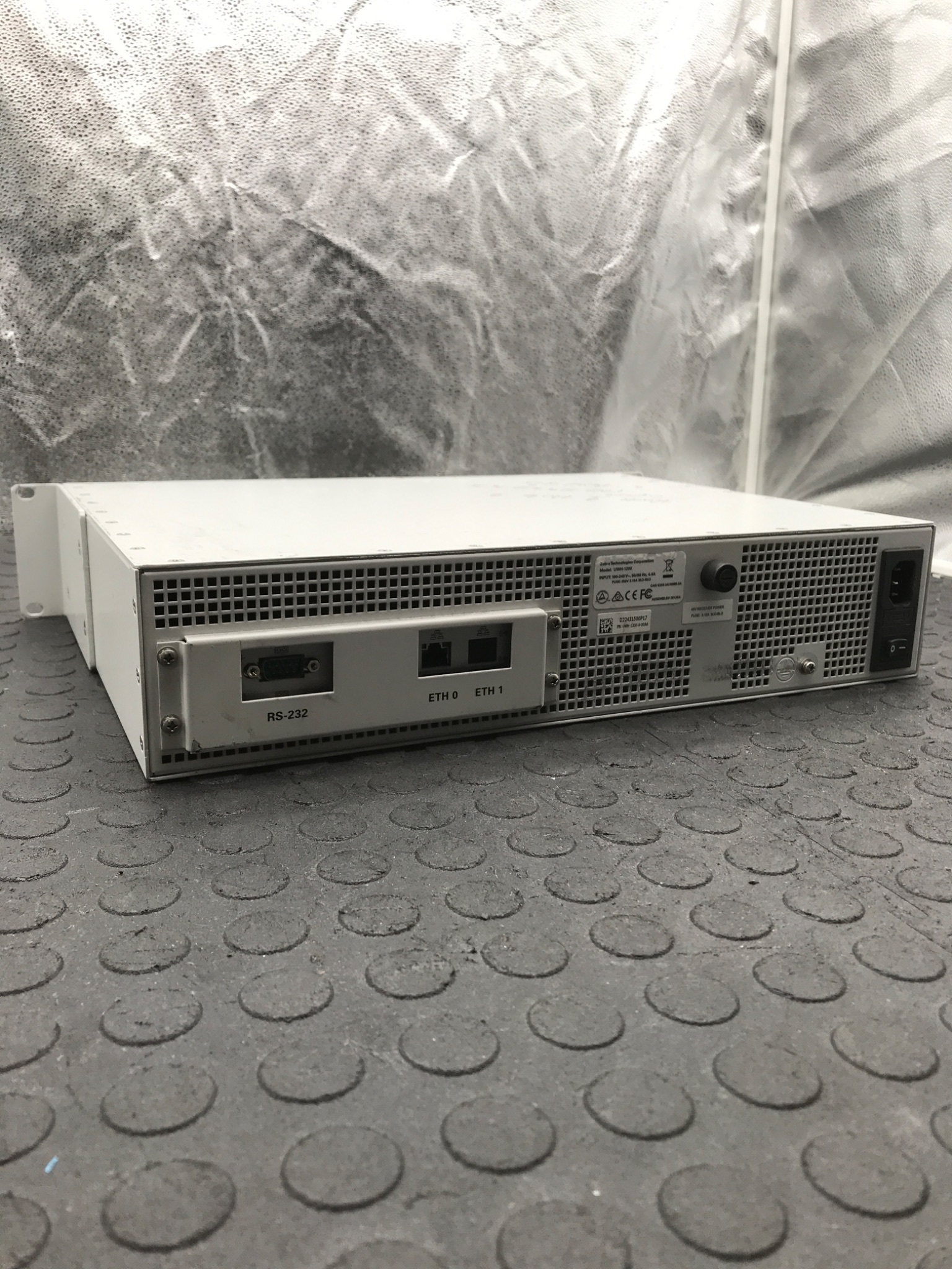 ZEBRA UWH‑1200 Ultra‑Wideband Hub USED 1