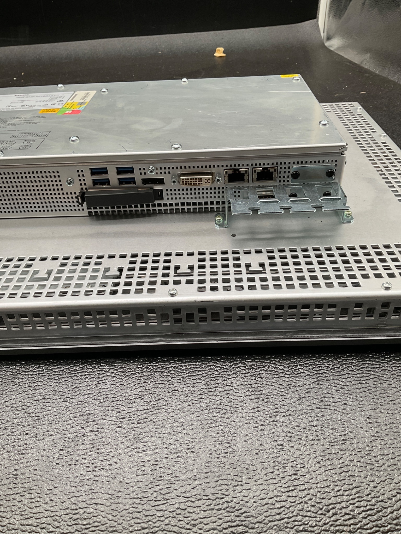 SIEMENS 6AV7240-3EC07-0HA0 SIMATIC IPC477D 22" Touch Panel PC USED 3