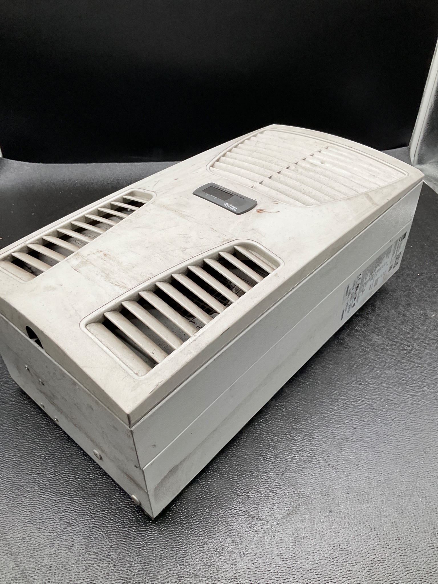 Rittal SK 3303.110 Enclosure Cooling Unit USED 1