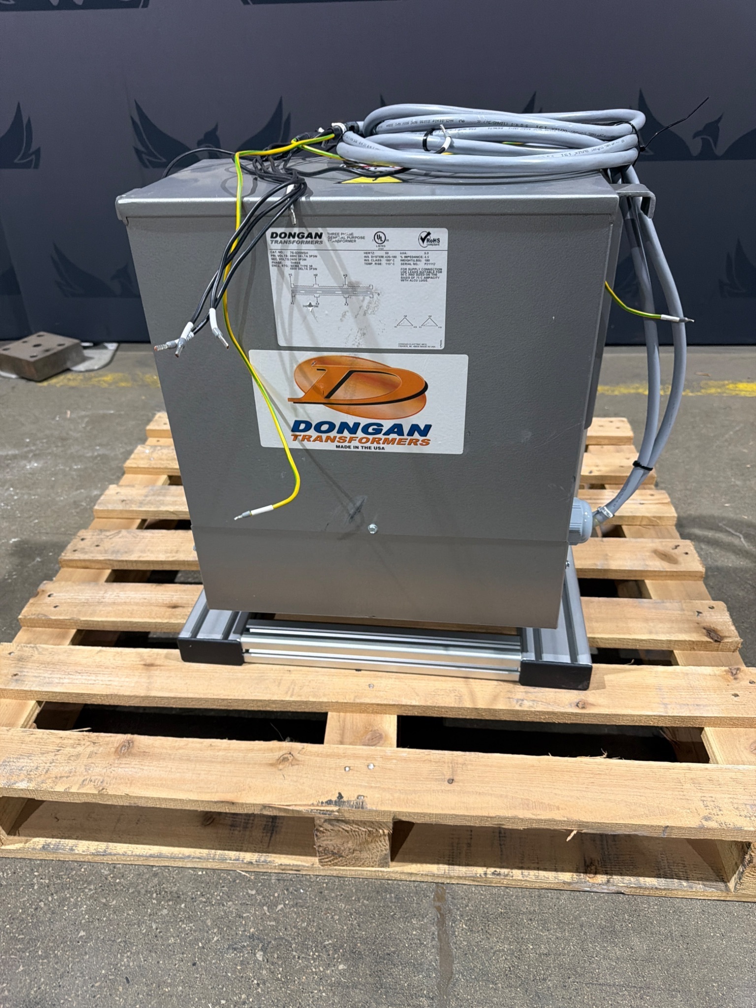 Dongan 76‑0209SH Three Phase General Purpose Transformer USED 0