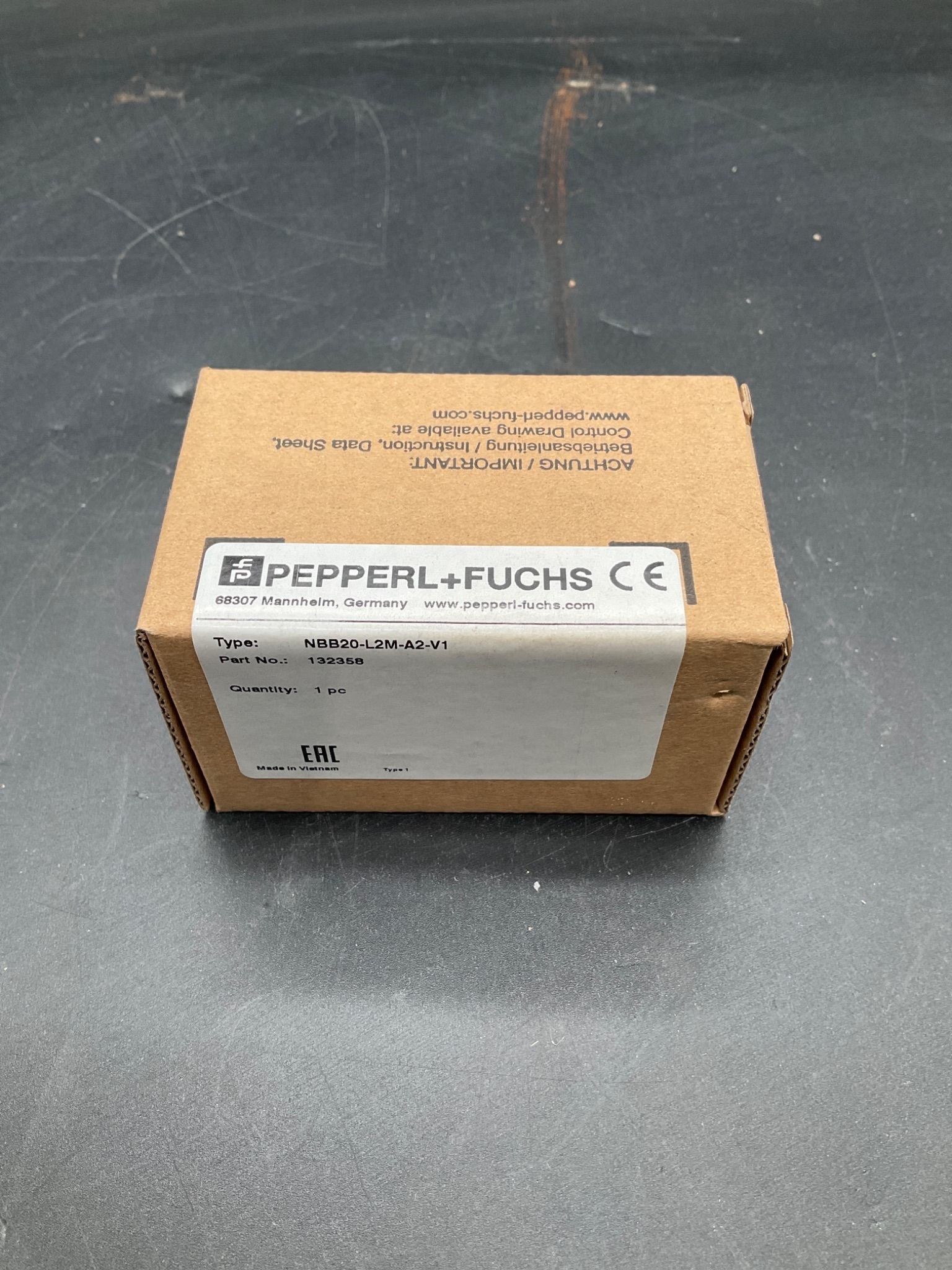 PEPPERL+FUCHS 132358 Inductive Proximity Sensor NEW 1