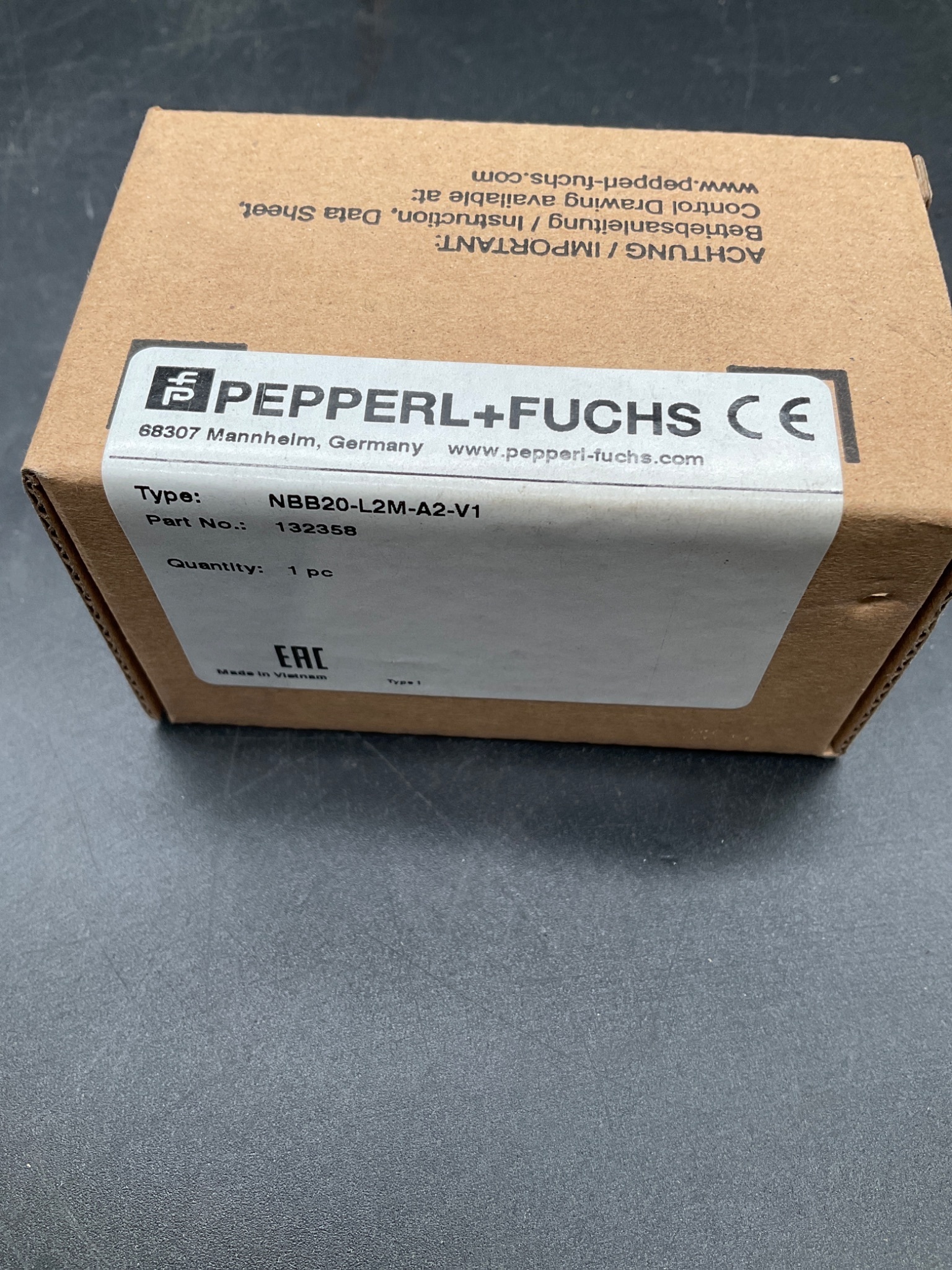 PEPPERL+FUCHS 132358 Inductive Proximity Sensor NEW 2