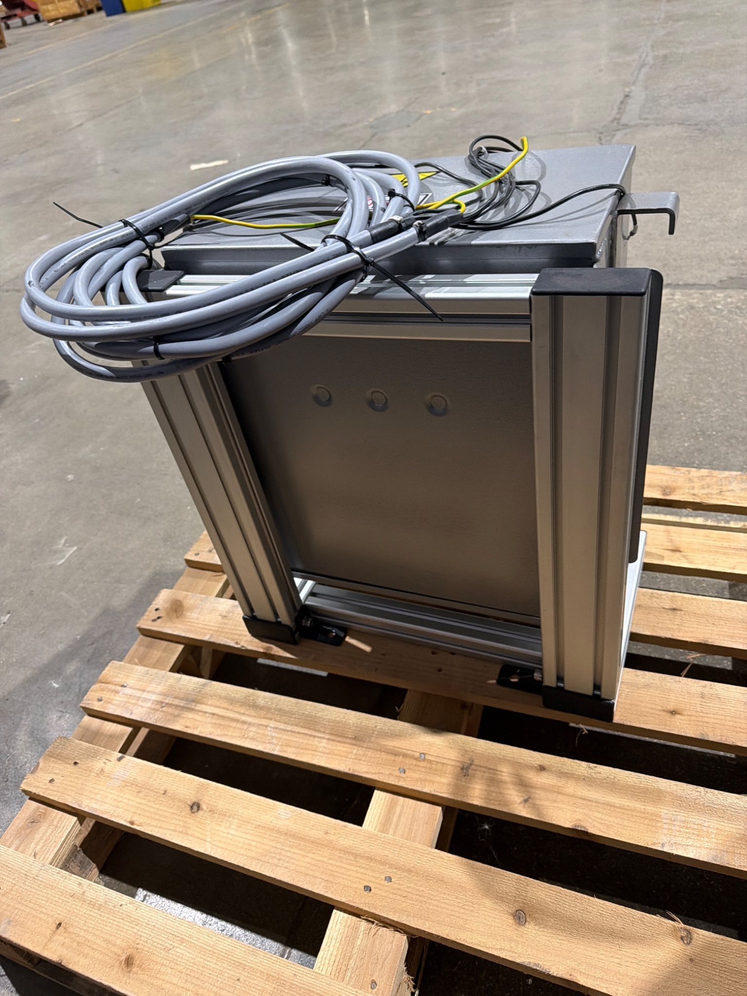 Dongan 76‑0209SH Three Phase General Purpose Transformer USED 3