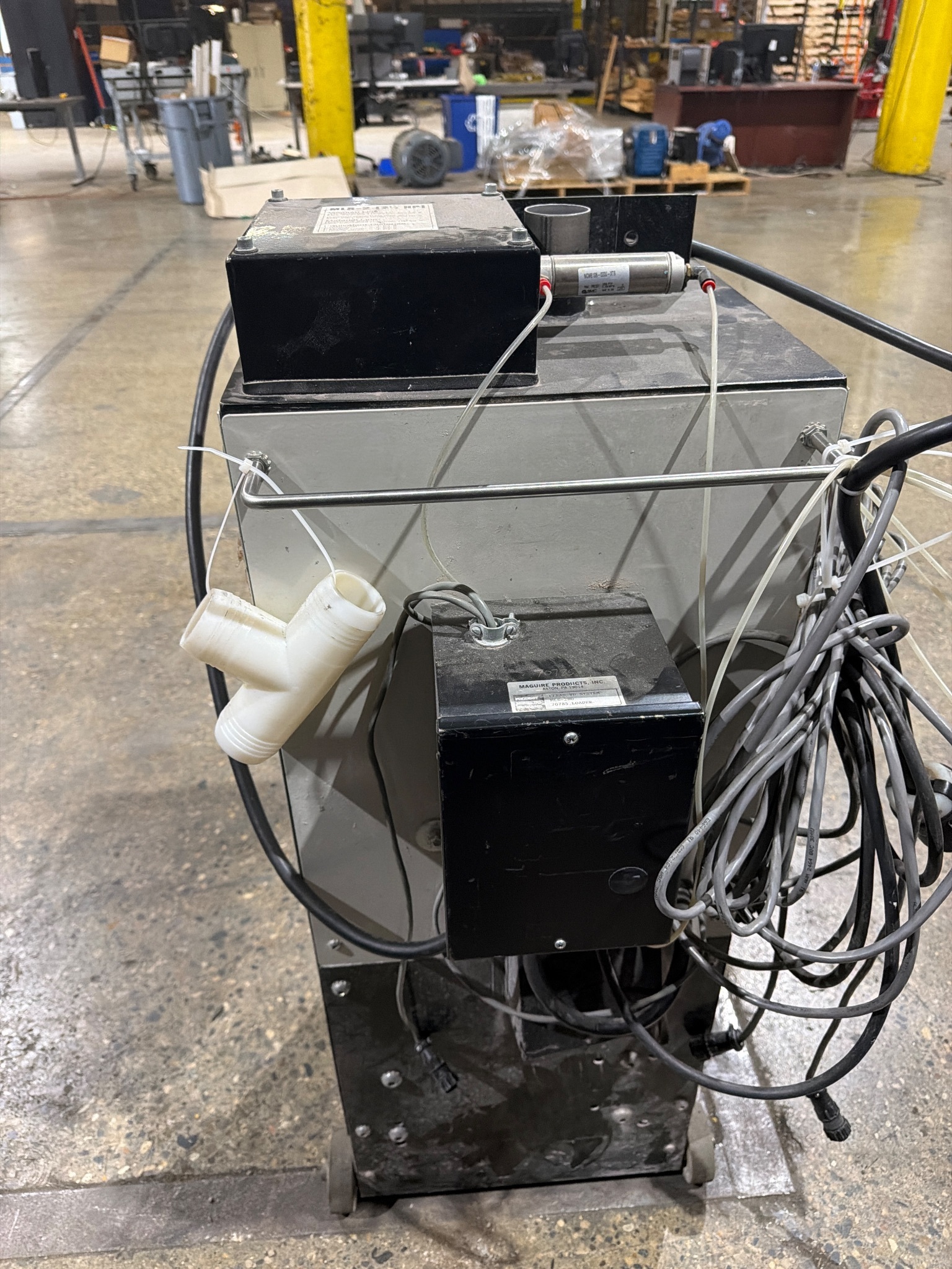 MAGUIRE MLS-280 CLEAR VU LOADING SYSTEM VACUUM LOADER USED 3