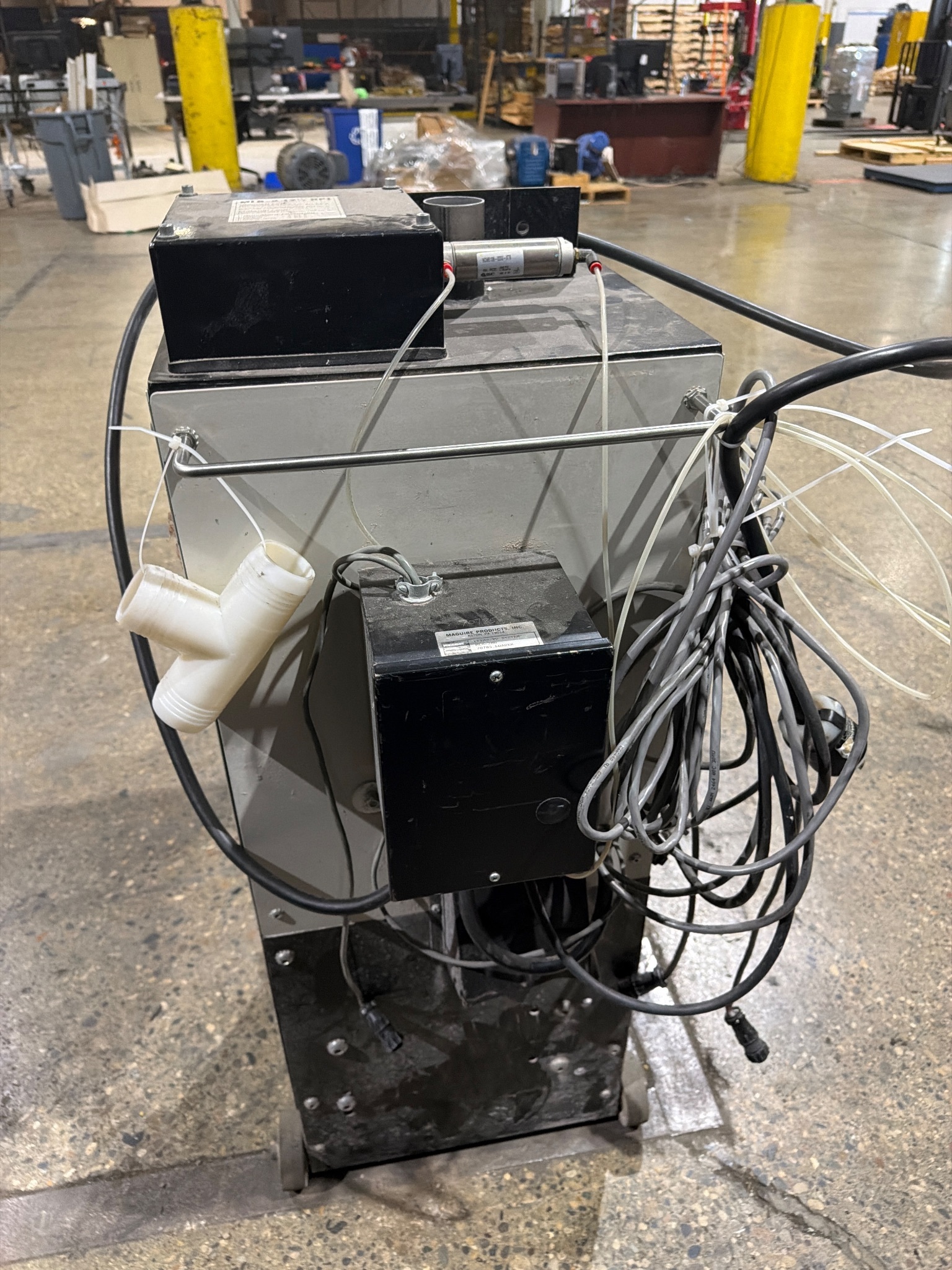MAGUIRE MLS-280 CLEAR VU LOADING SYSTEM VACUUM LOADER USED 6