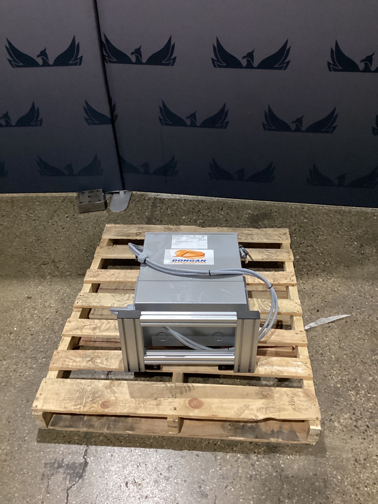 DONGAN 76‑0209SH 9 KVA Transformer 480V - 240V USED 0